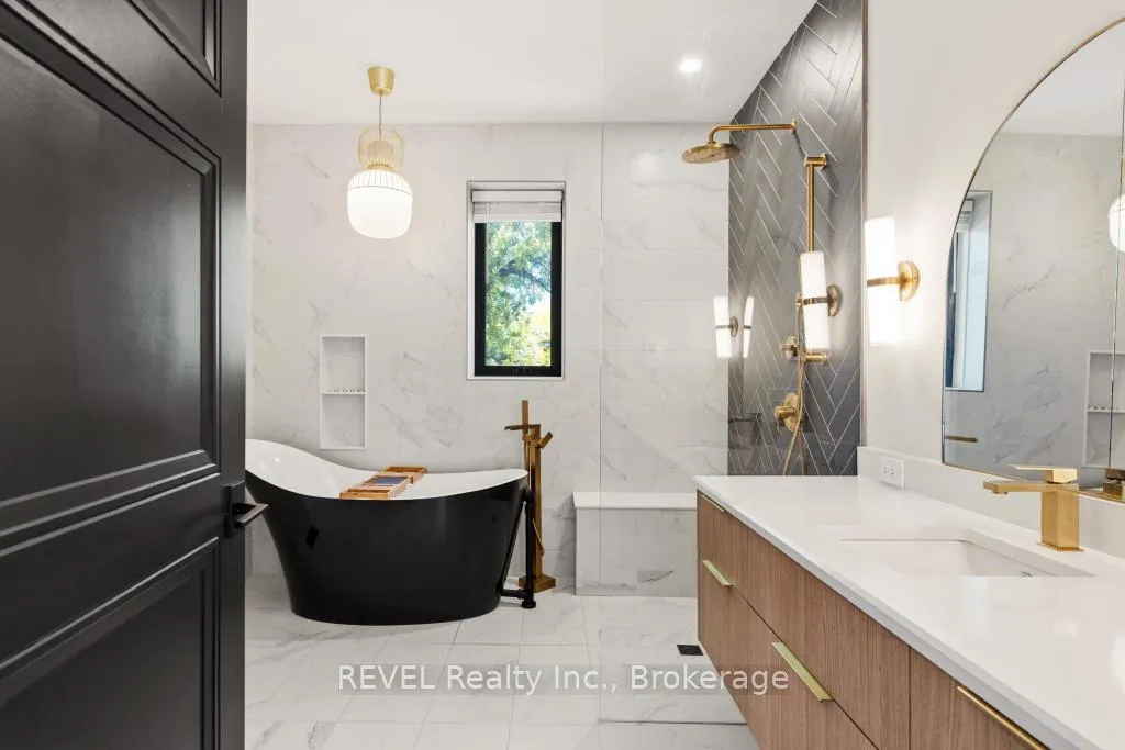 Photo 20 of 6206 Lucia Drive, Niagara Falls, Stamford — HOMEH