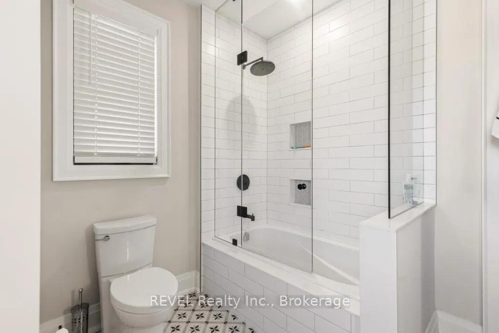 Photo 27 of 6206 Lucia Drive, Niagara Falls, Stamford — HOMEH