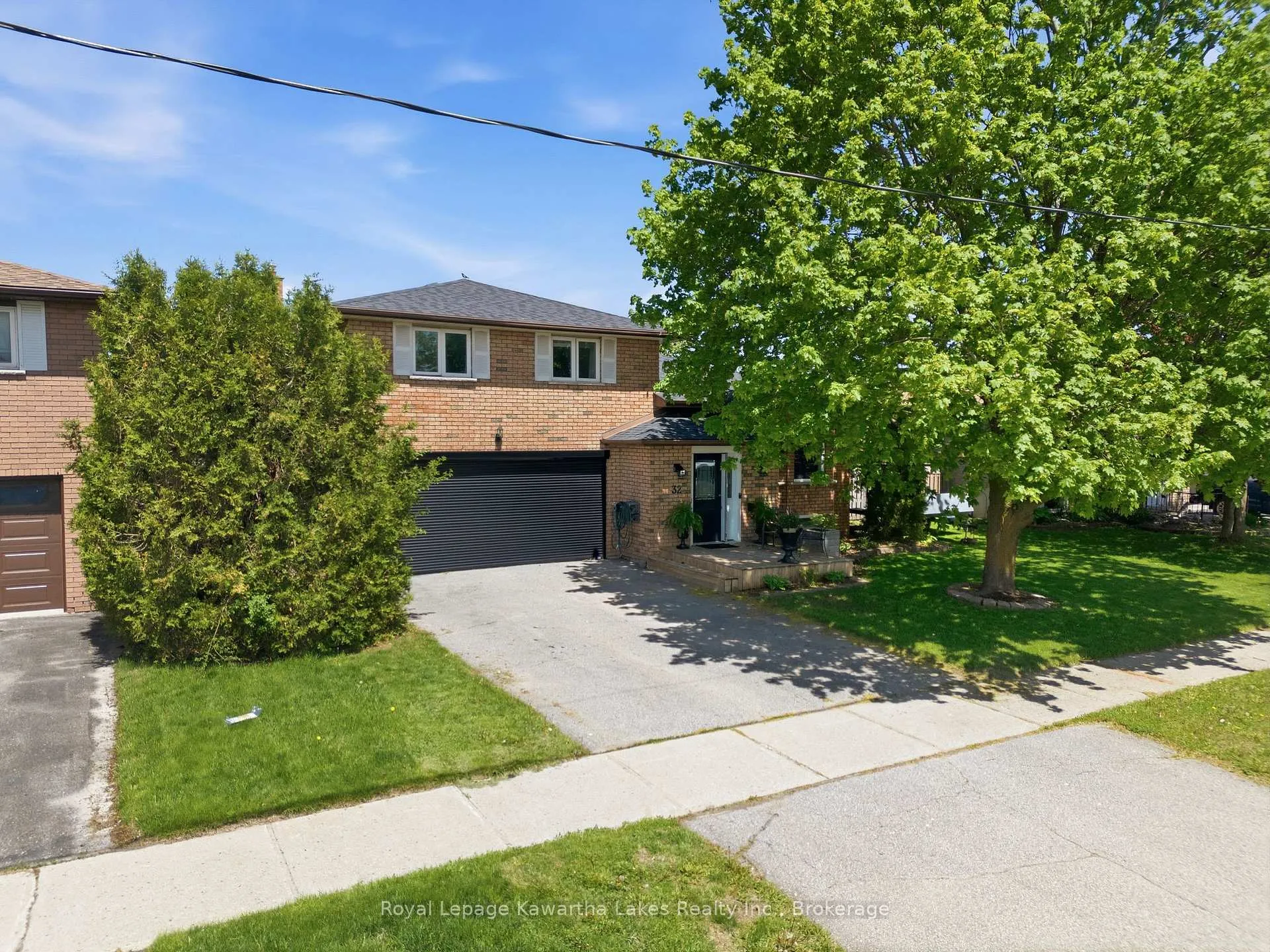 Photo 3 of 32 Andrew Drive, Kawartha Lakes, Lindsay — HOMEH