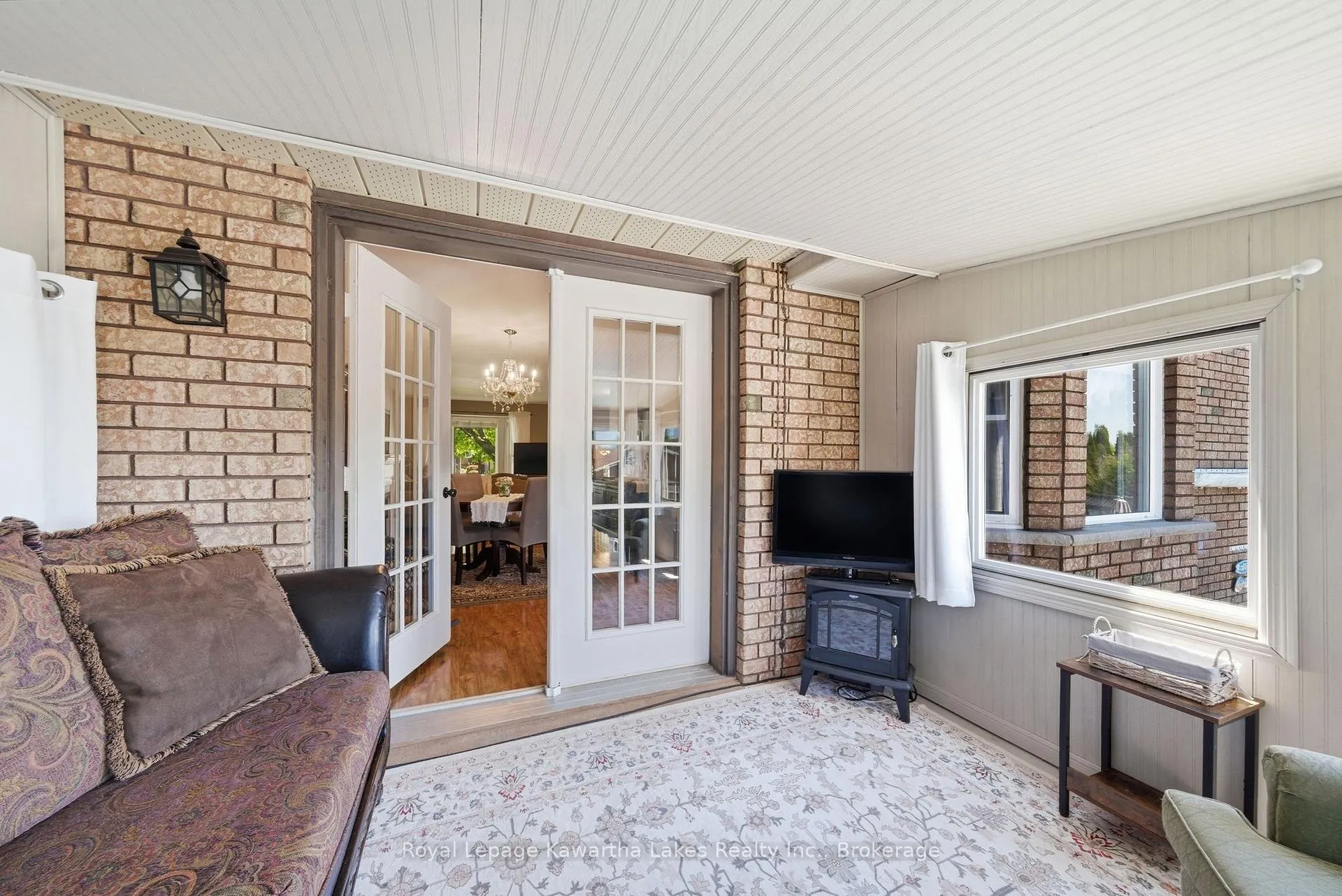 Photo 22 of 32 Andrew Drive, Kawartha Lakes, Lindsay — HOMEH