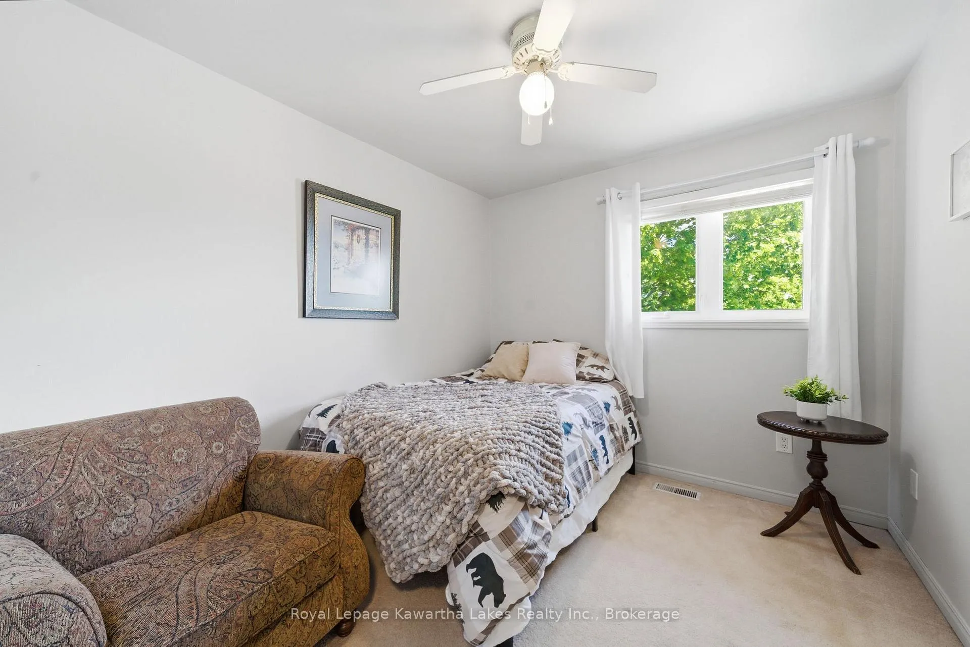 Photo 24 of 32 Andrew Drive, Kawartha Lakes, Lindsay — HOMEH