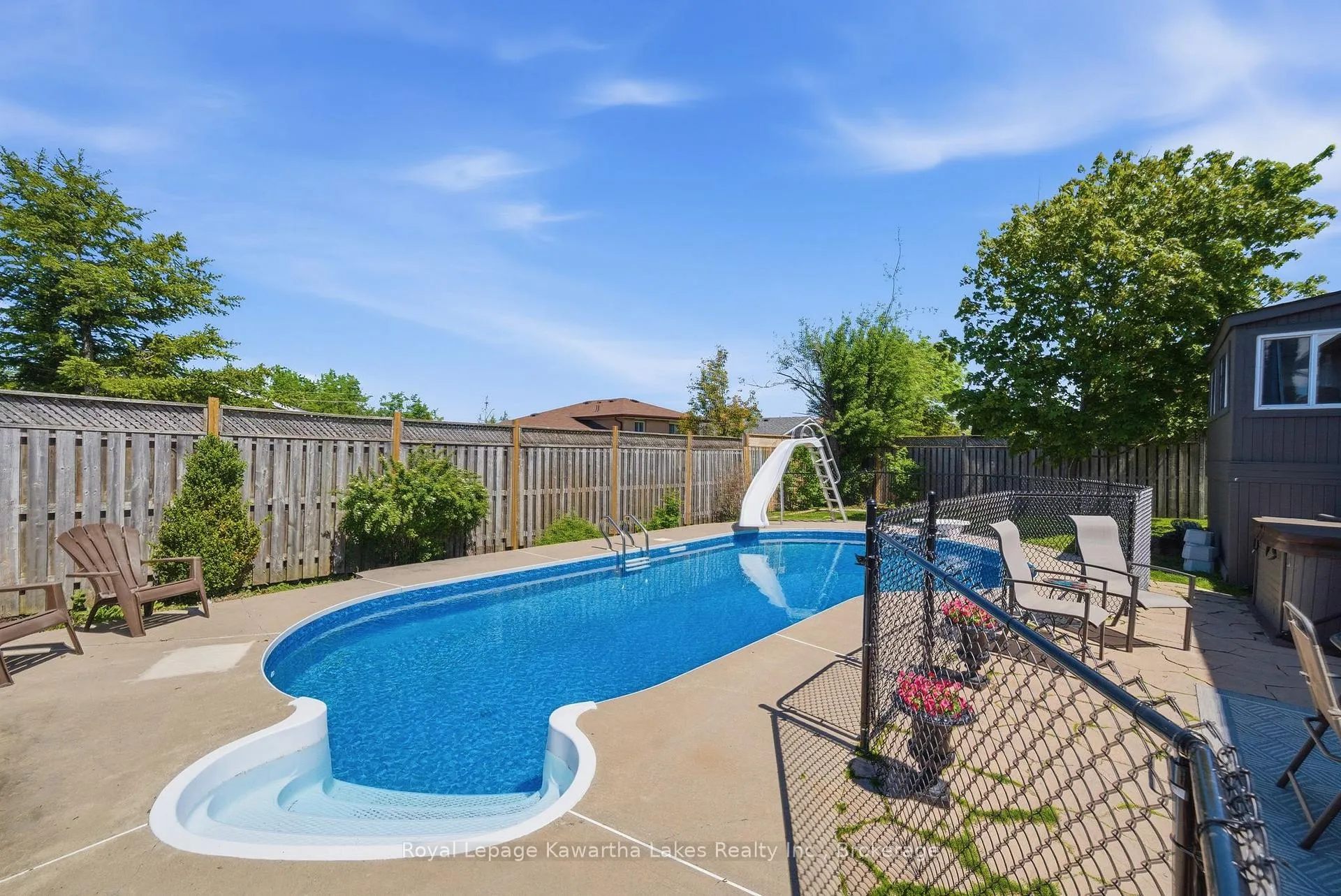 Photo 40 of 32 Andrew Drive, Kawartha Lakes, Lindsay — HOMEH