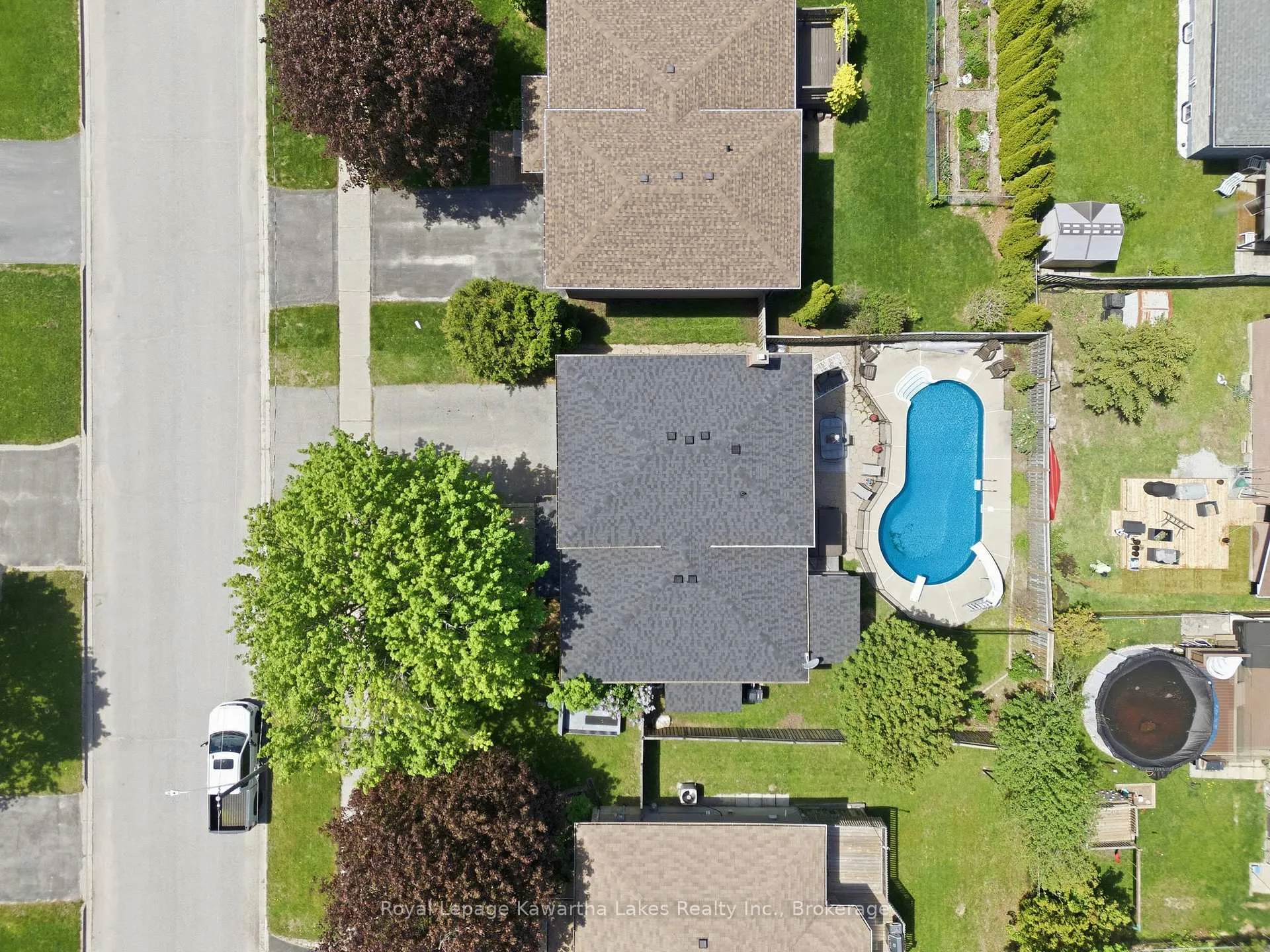 Photo 48 of 32 Andrew Drive, Kawartha Lakes, Lindsay — HOMEH