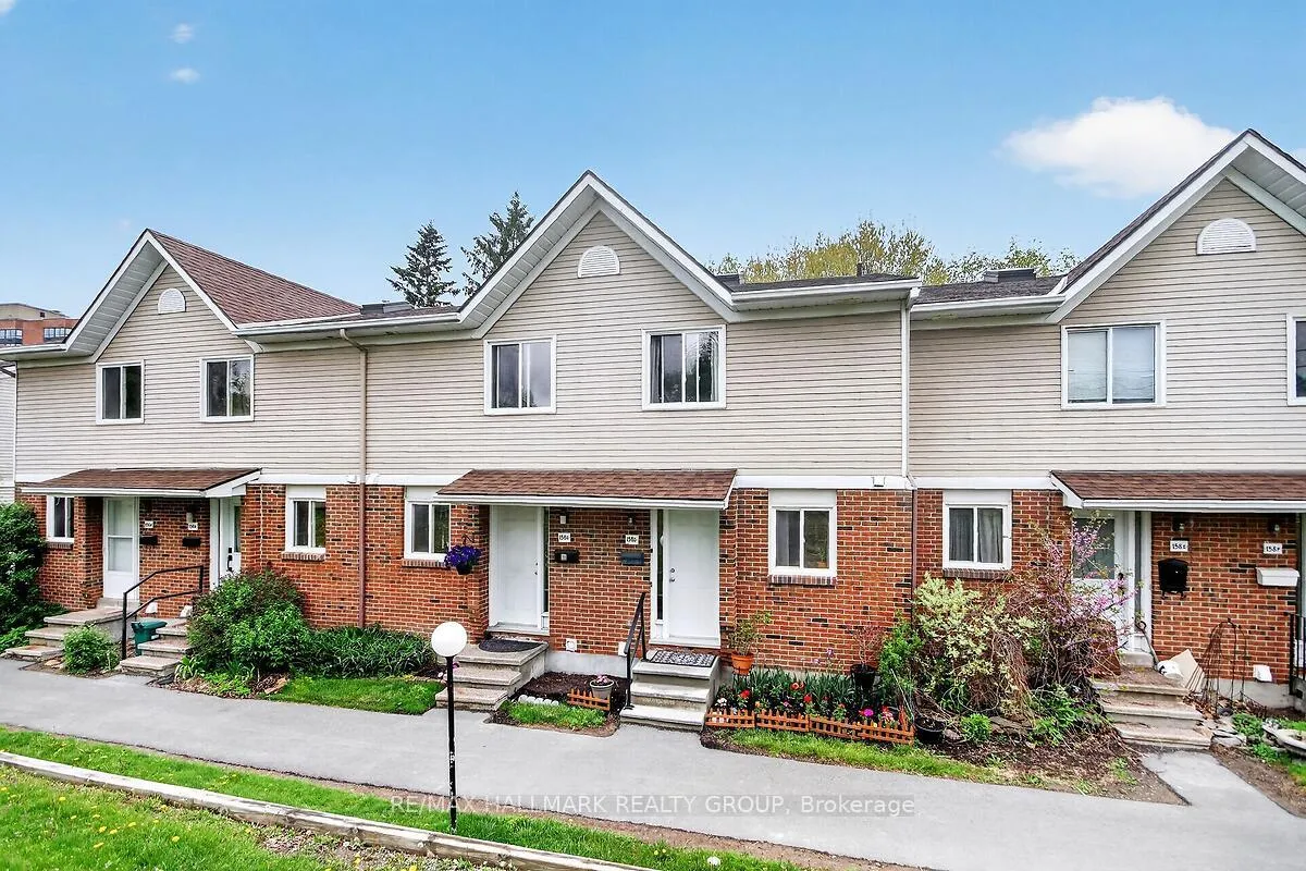 Photo 1 of Unit D, 158 Valley Stream Drive, Ottawa, Leslie Park — HOMEH