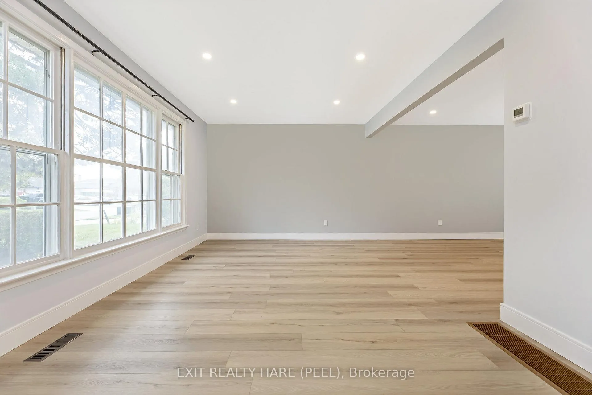 Photo 8 of 5 Garside Crescent, Brampton, Northgate — HOMEH