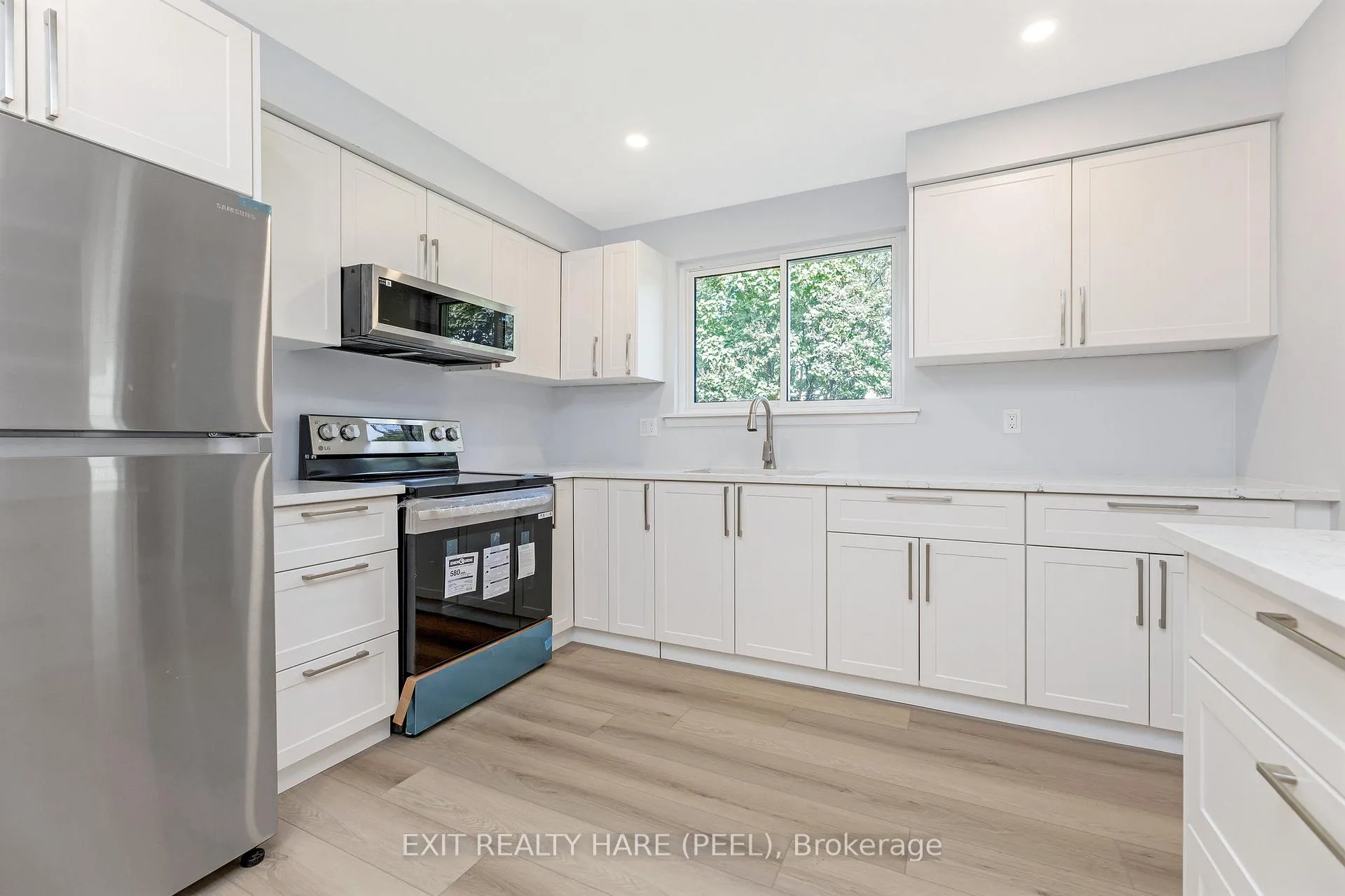 Photo 12 of 5 Garside Crescent, Brampton, Northgate — HOMEH