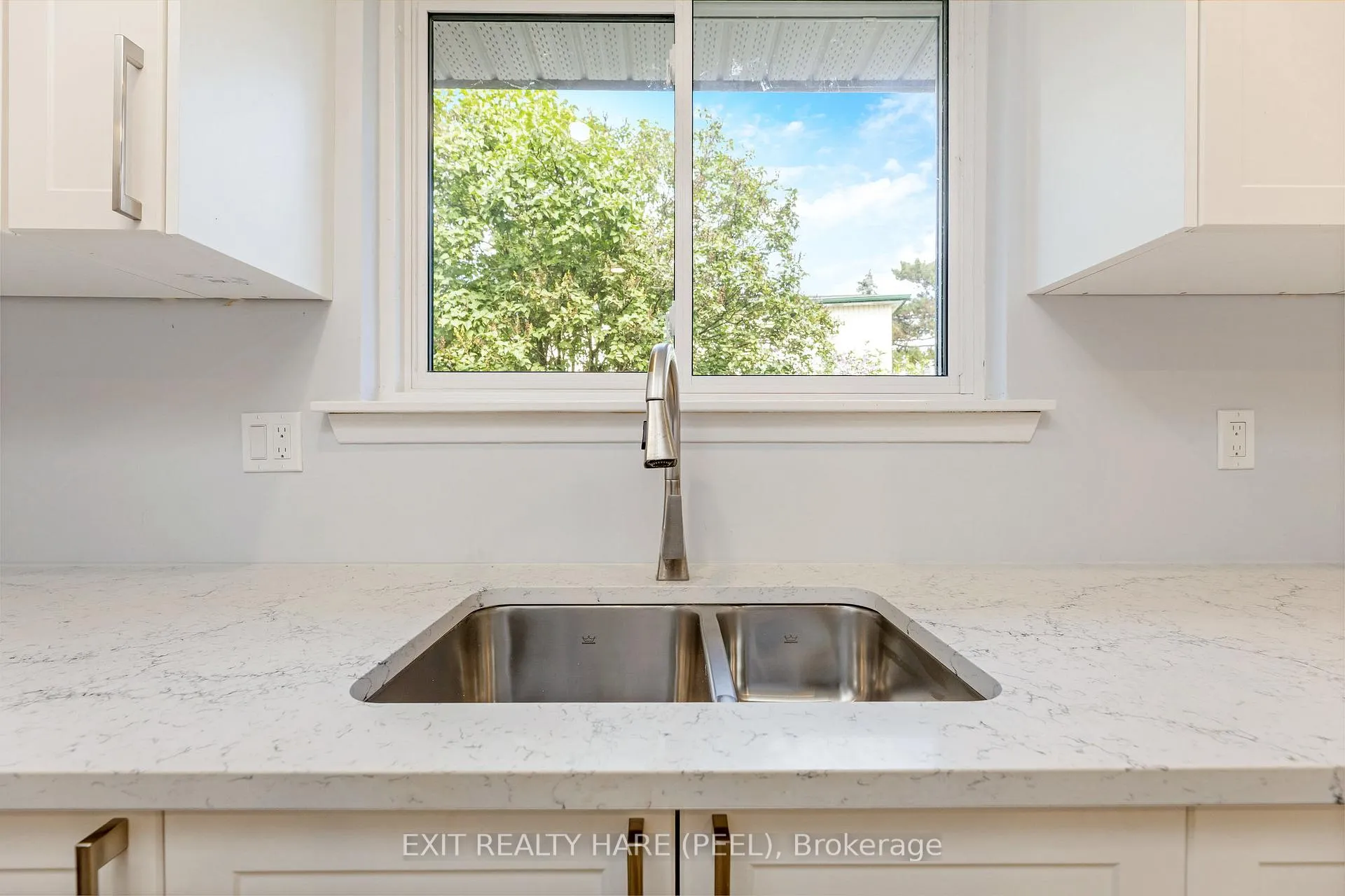 Photo 14 of 5 Garside Crescent, Brampton, Northgate — HOMEH