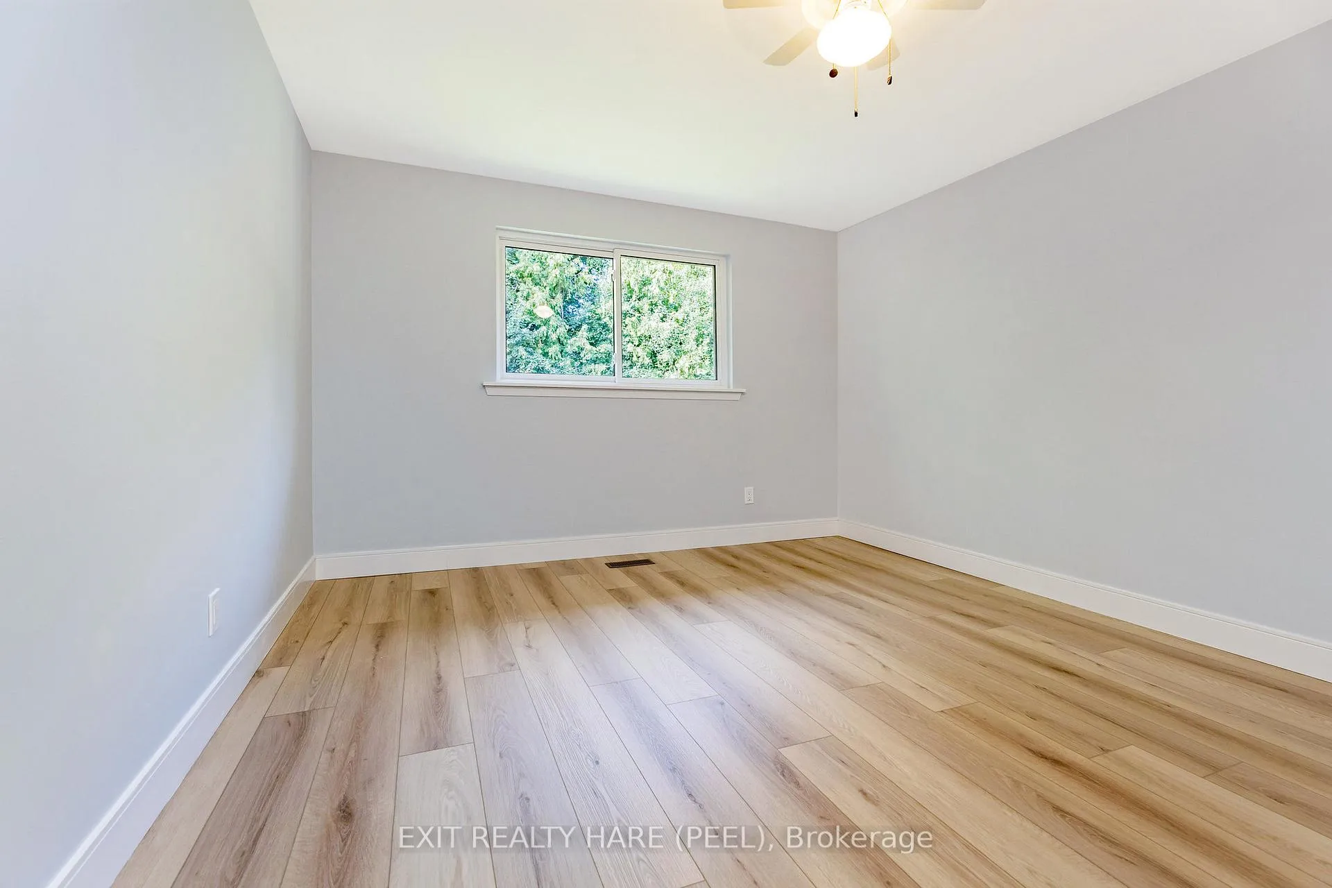 Photo 20 of 5 Garside Crescent, Brampton, Northgate — HOMEH