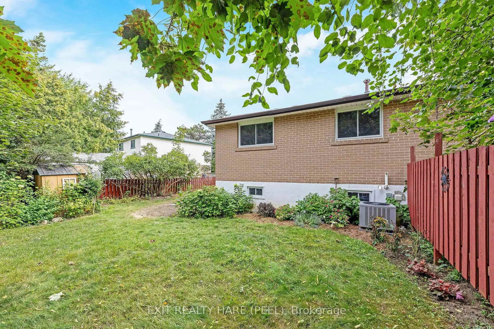 Photo 33 of 5 Garside Crescent, Brampton, Northgate — HOMEH