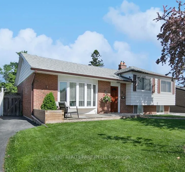 Front of 84 Addington Crescent
