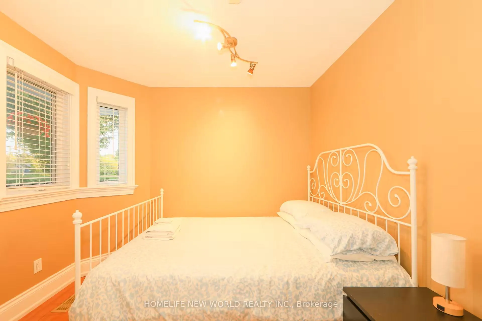 Photo 8 of B24240 Thorah Park Boulevard, Brock, Beaverton — HOMEH
