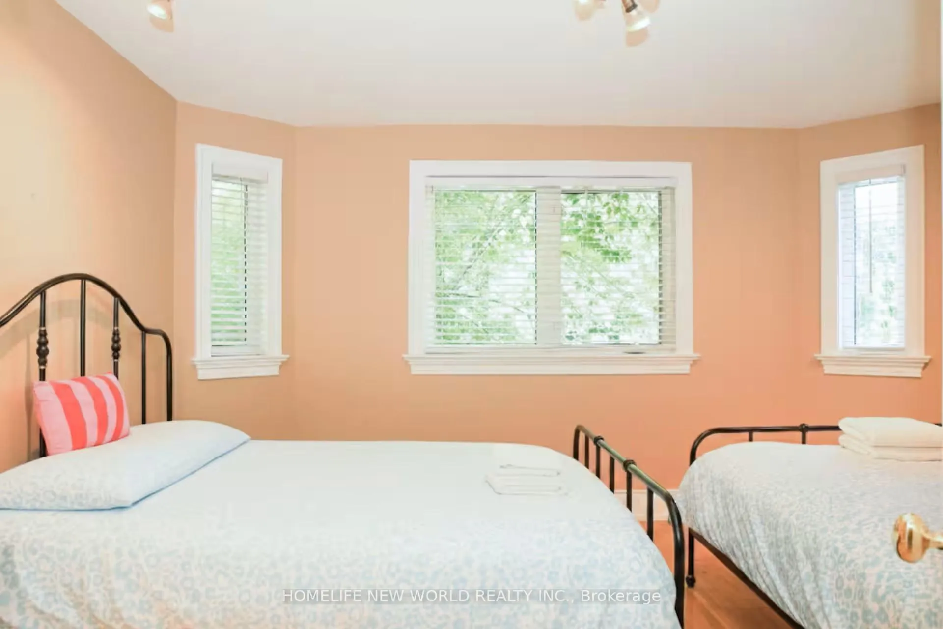 Photo 9 of B24240 Thorah Park Boulevard, Brock, Beaverton — HOMEH