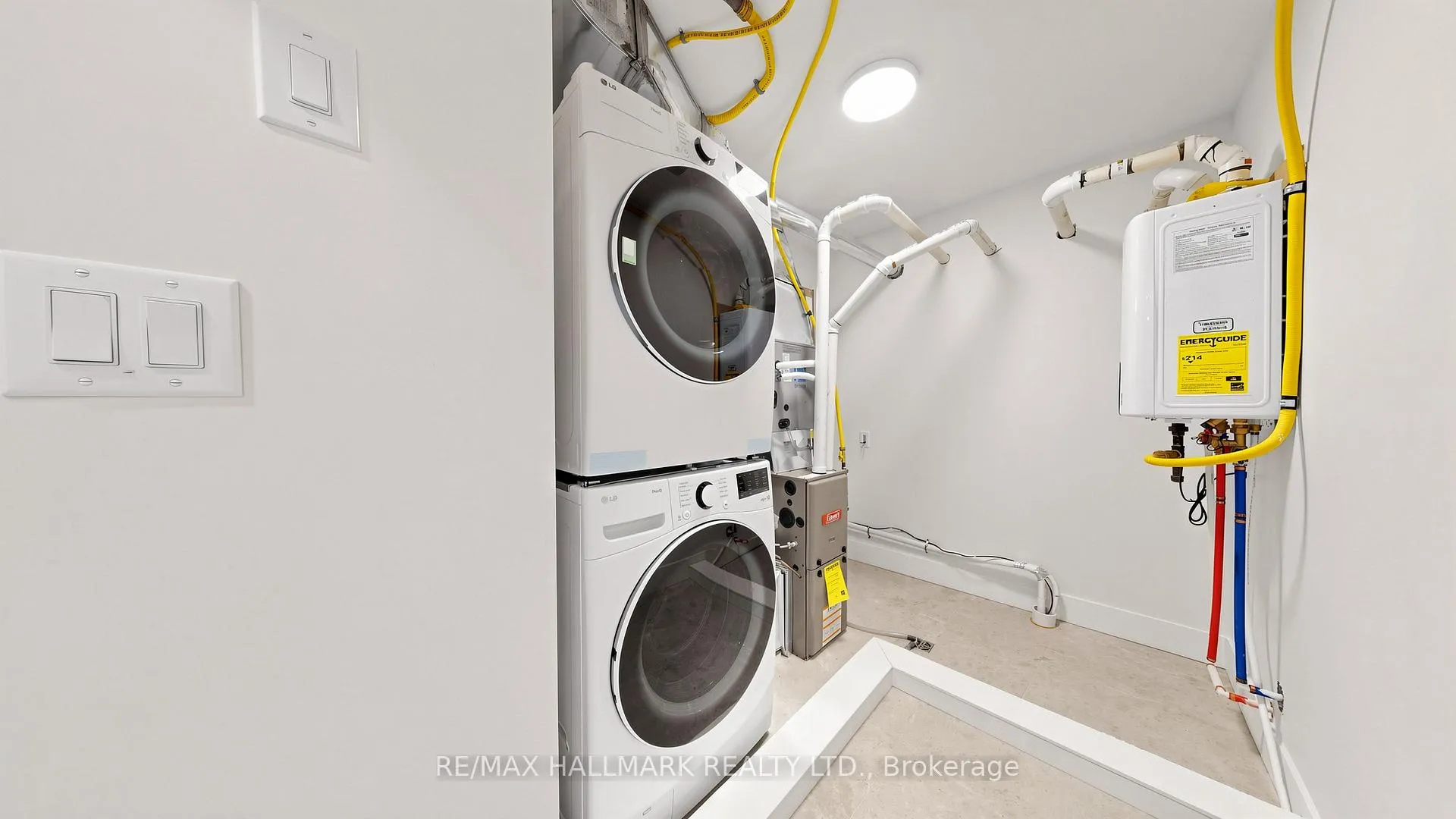 Photo 9 of Unit Second Floor, 367 Woodmount Avenue, Toronto, East York — HOMEH