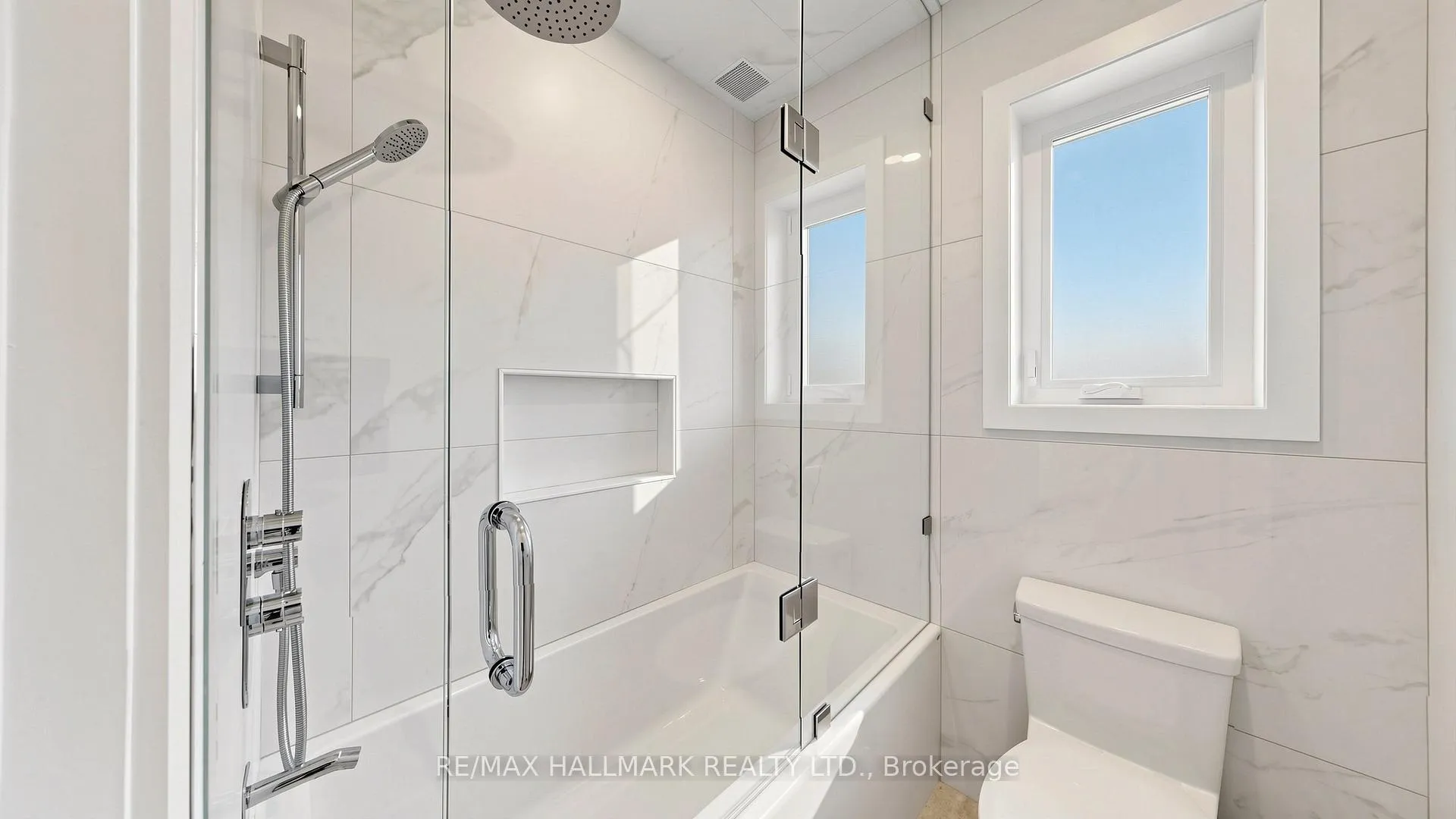 Photo 10 of Unit Second Floor, 367 Woodmount Avenue, Toronto, East York — HOMEH
