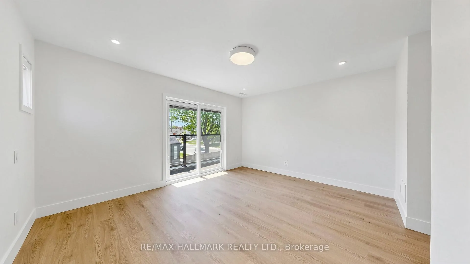 Photo 26 of Unit Second Floor, 367 Woodmount Avenue, Toronto, East York — HOMEH