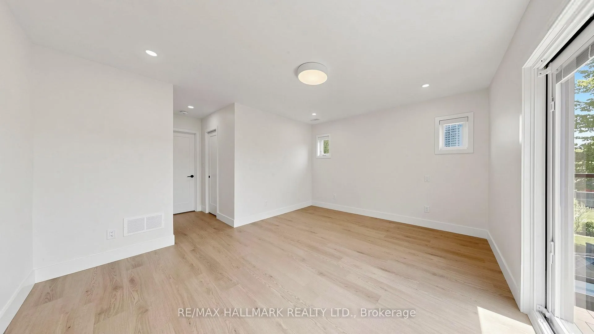 Photo 29 of Unit Second Floor, 367 Woodmount Avenue, Toronto, East York — HOMEH
