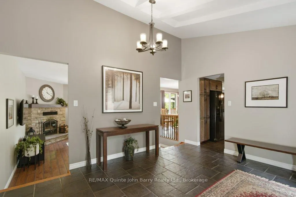 Photo 4 of 256 Colonial Drive, Quinte West, Murray Ward — HOMEH