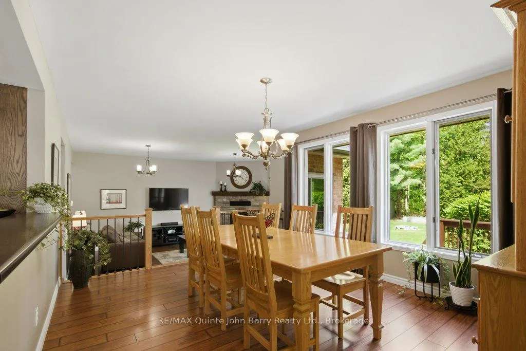 Photo 10 of 256 Colonial Drive, Quinte West, Murray Ward — HOMEH