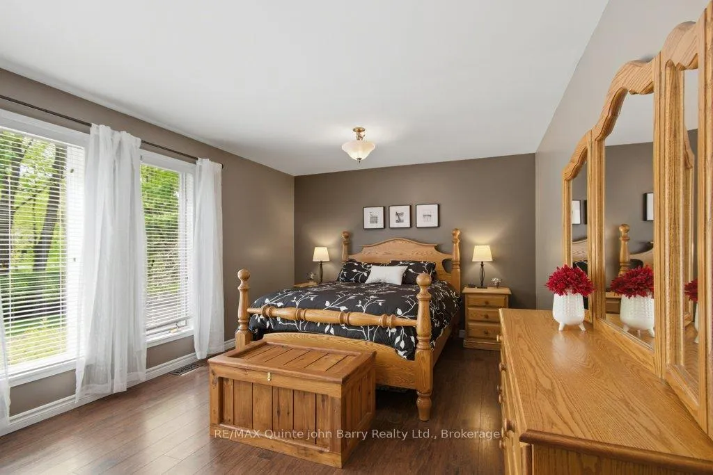 Photo 21 of 256 Colonial Drive, Quinte West, Murray Ward — HOMEH