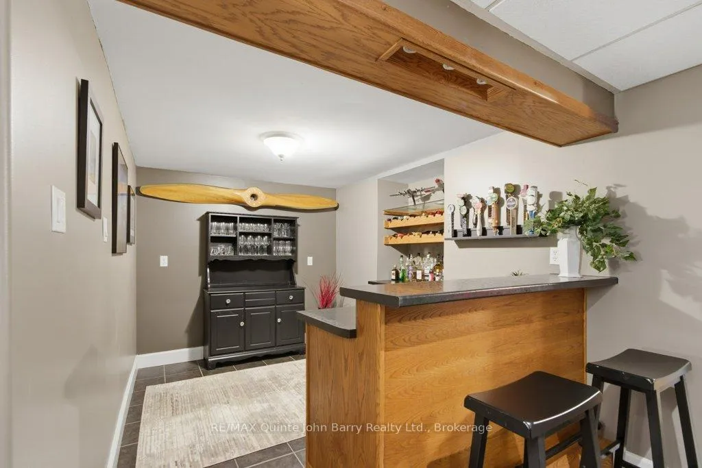 Photo 31 of 256 Colonial Drive, Quinte West, Murray Ward — HOMEH