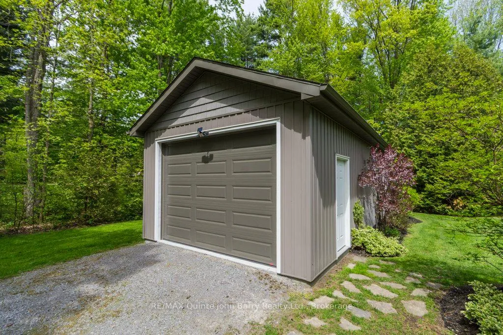 Photo 45 of 256 Colonial Drive, Quinte West, Murray Ward — HOMEH