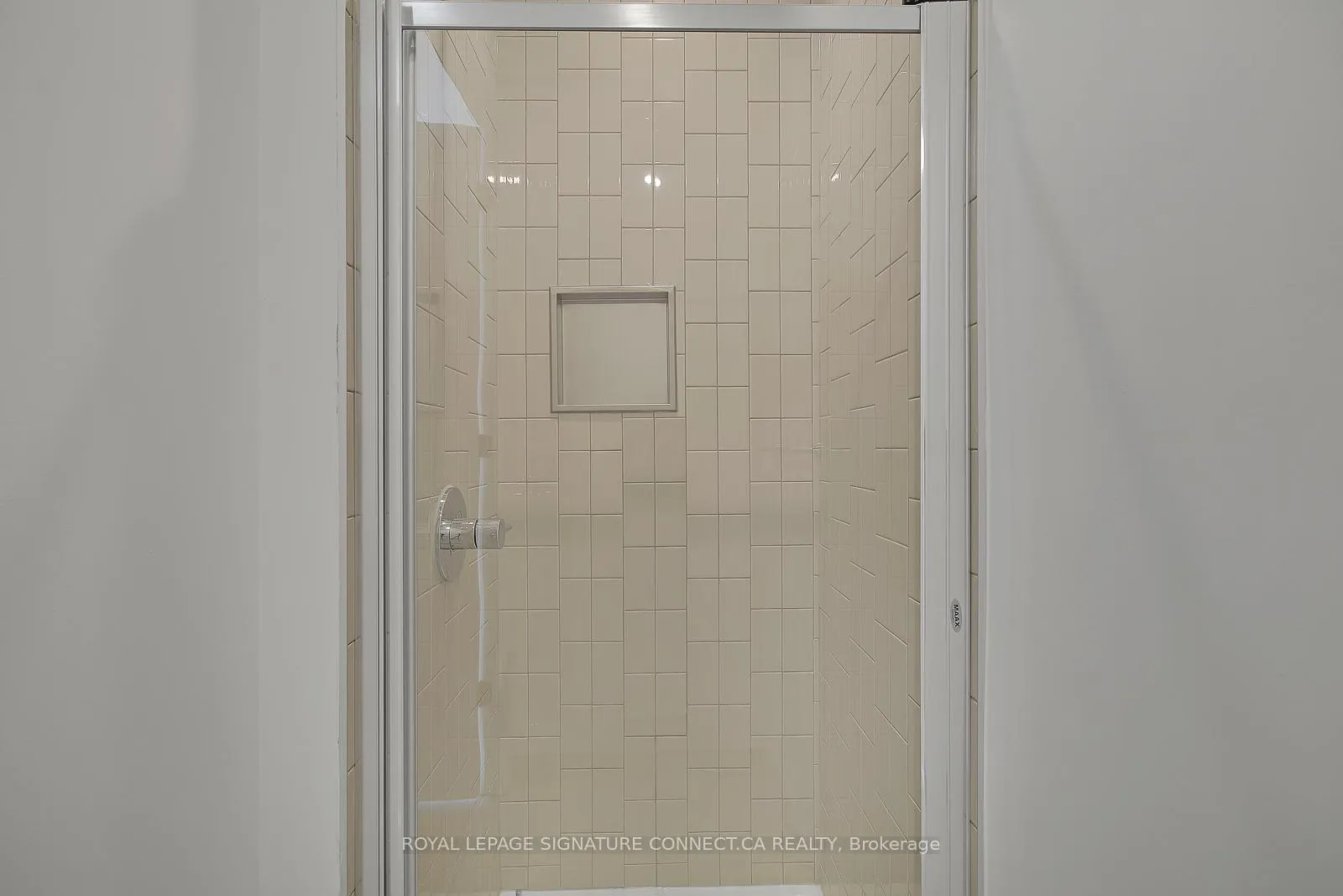 Photo 5 of Unit 506, 130 River Street, Toronto, Regent Park — HOMEH