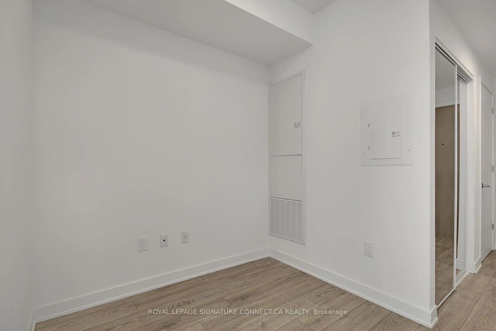 Photo 8 of Unit 506, 130 River Street, Toronto, Regent Park — HOMEH
