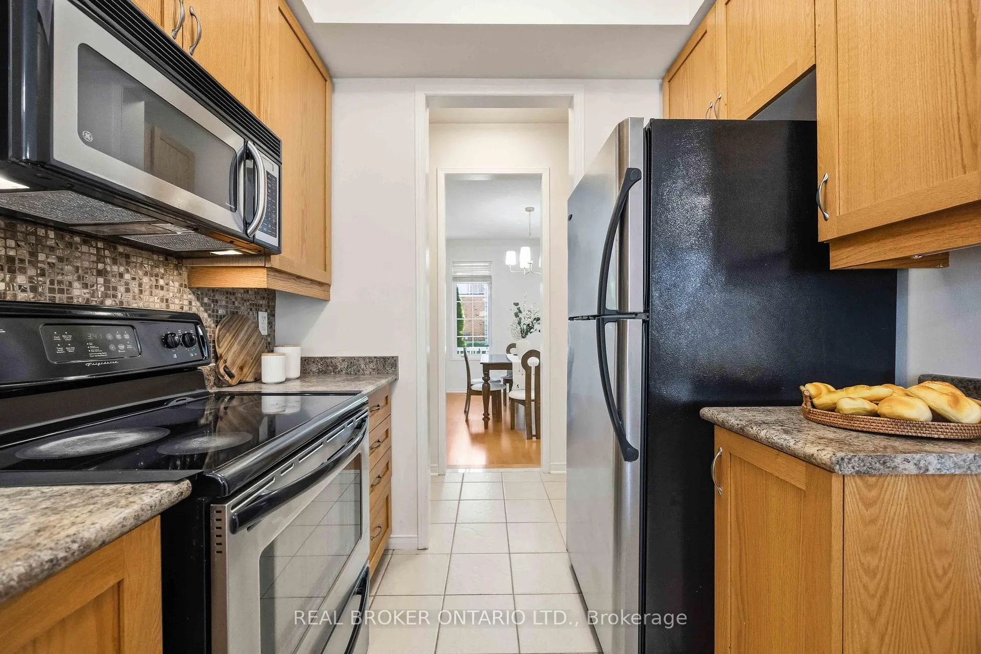 Photo 15 of 3 Evaridge Drive, Markham, Cornell — HOMEH