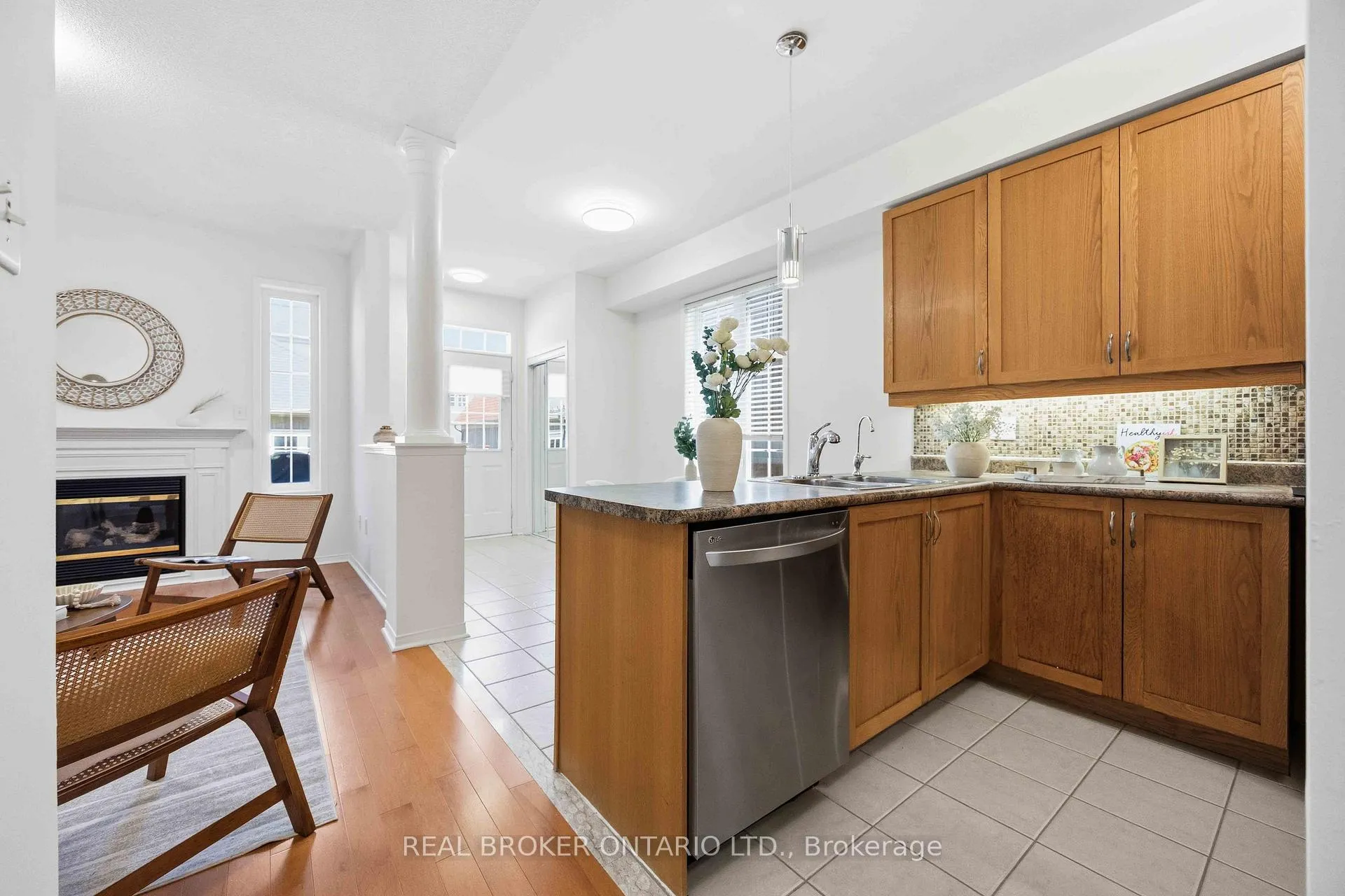 Photo 17 of 3 Evaridge Drive, Markham, Cornell — HOMEH