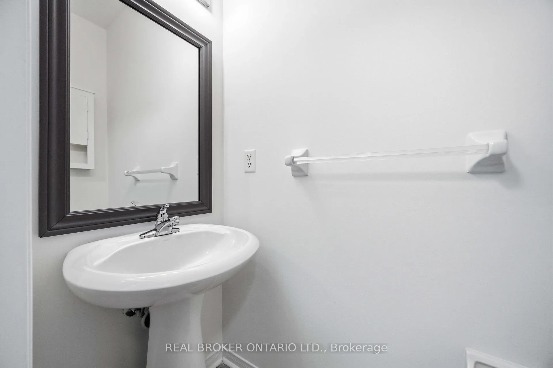 Photo 21 of 3 Evaridge Drive, Markham, Cornell — HOMEH
