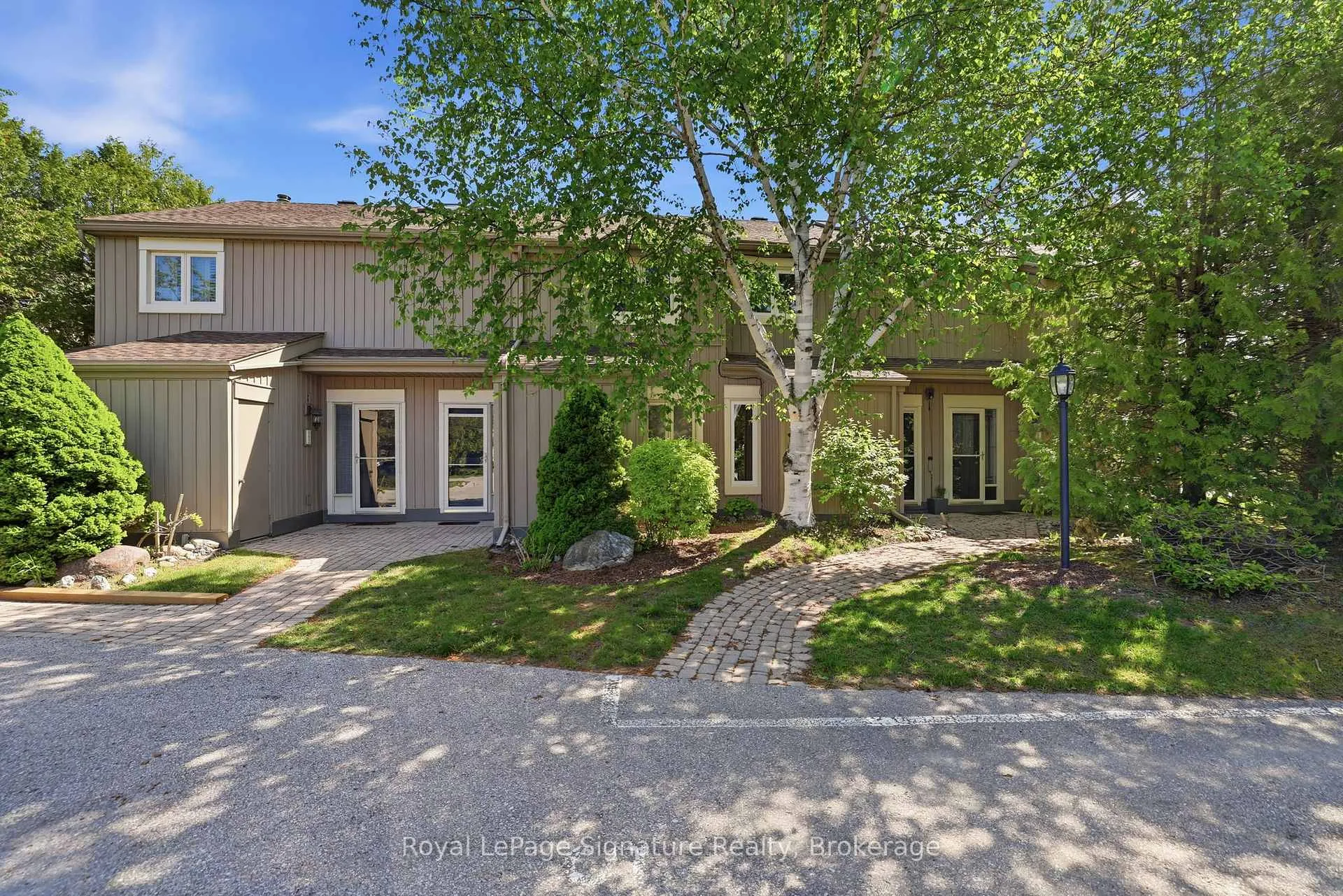 Photo 1 of 585 Oxbow Crescent, Collingwood — HOMEH