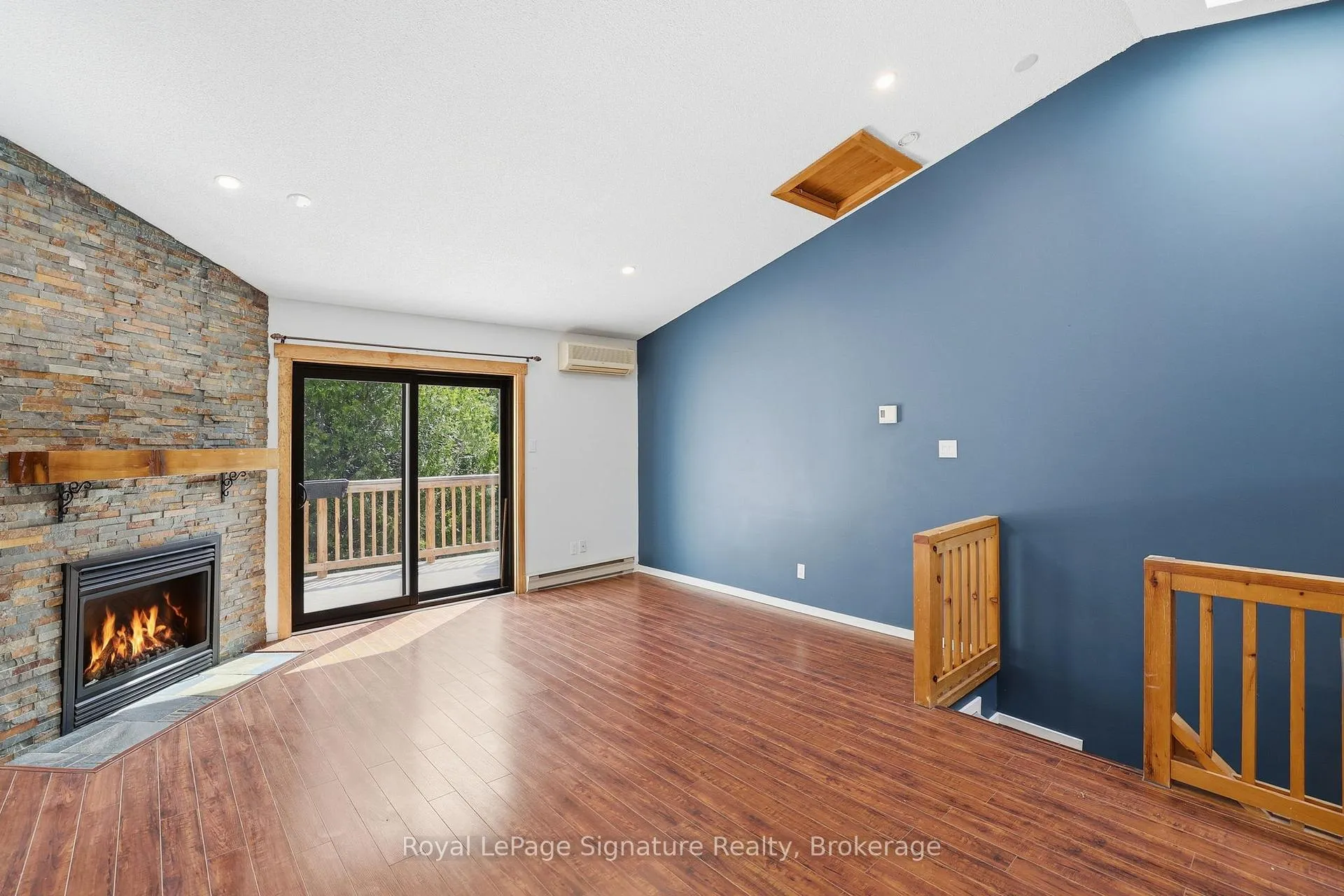 Photo 5 of 585 Oxbow Crescent, Collingwood — HOMEH