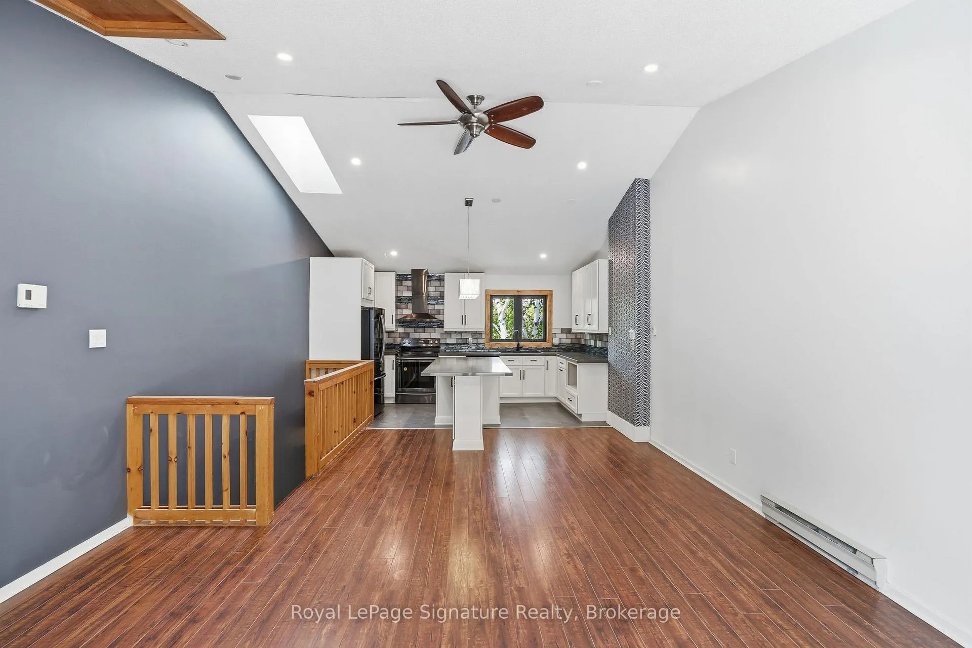 Photo 8 of 585 Oxbow Crescent, Collingwood — HOMEH