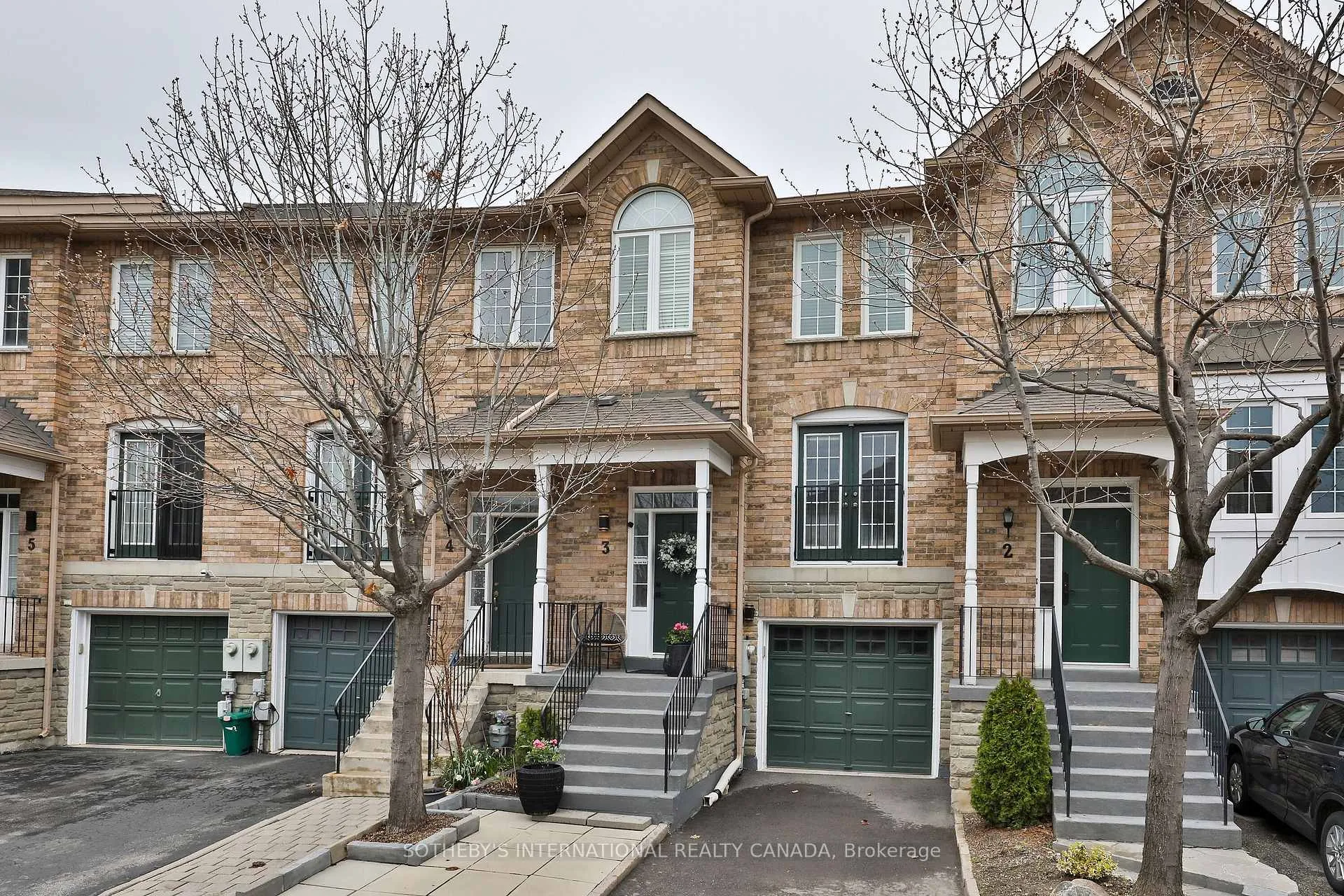 Photo 2 of Unit 3, 20 Minton Drive, Vaughan, East Woodbridge — HOMEH