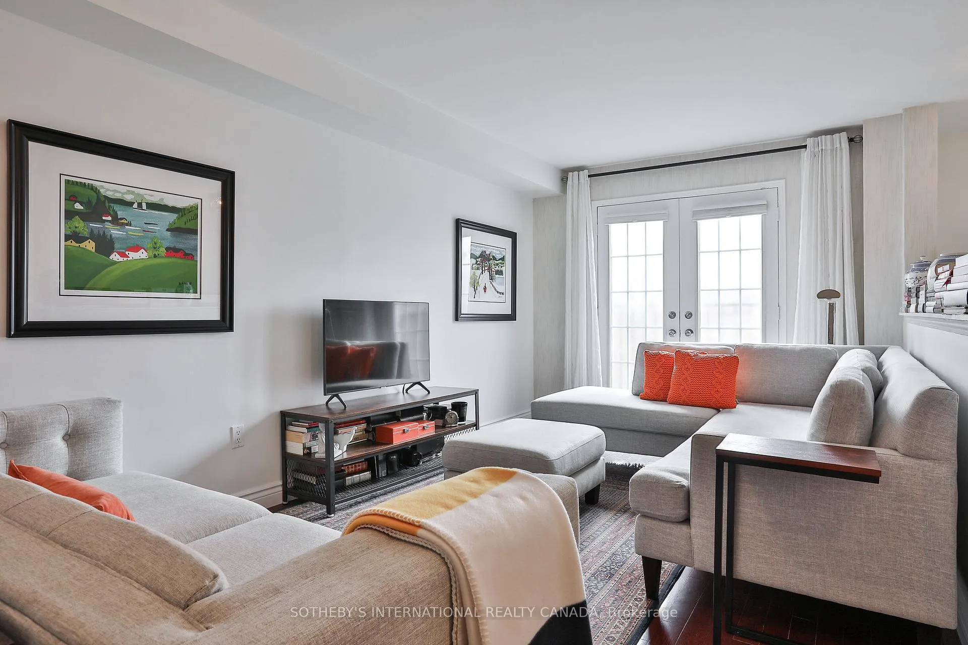 Photo 6 of Unit 3, 20 Minton Drive, Vaughan, East Woodbridge — HOMEH