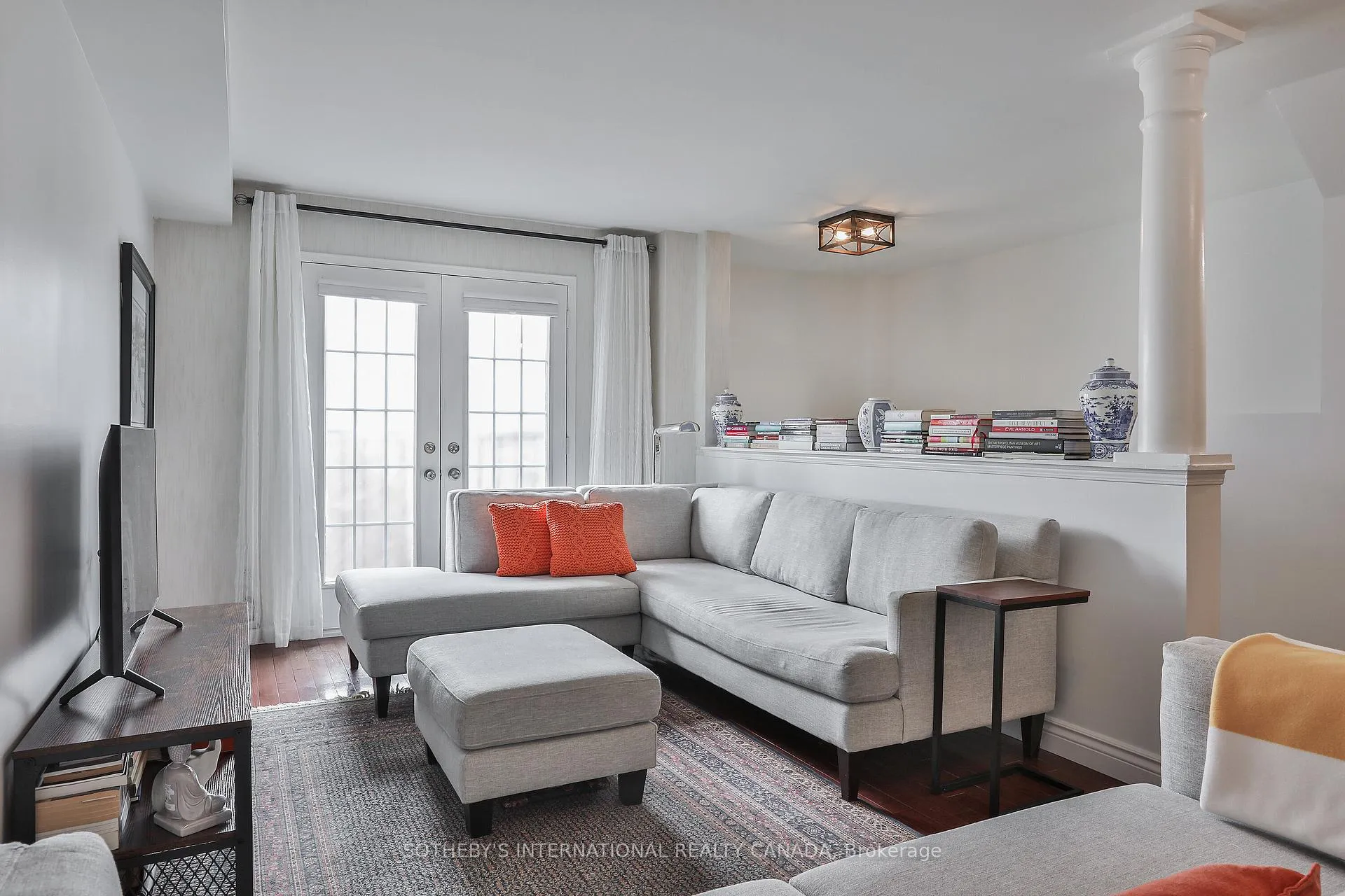 Photo 7 of Unit 3, 20 Minton Drive, Vaughan, East Woodbridge — HOMEH