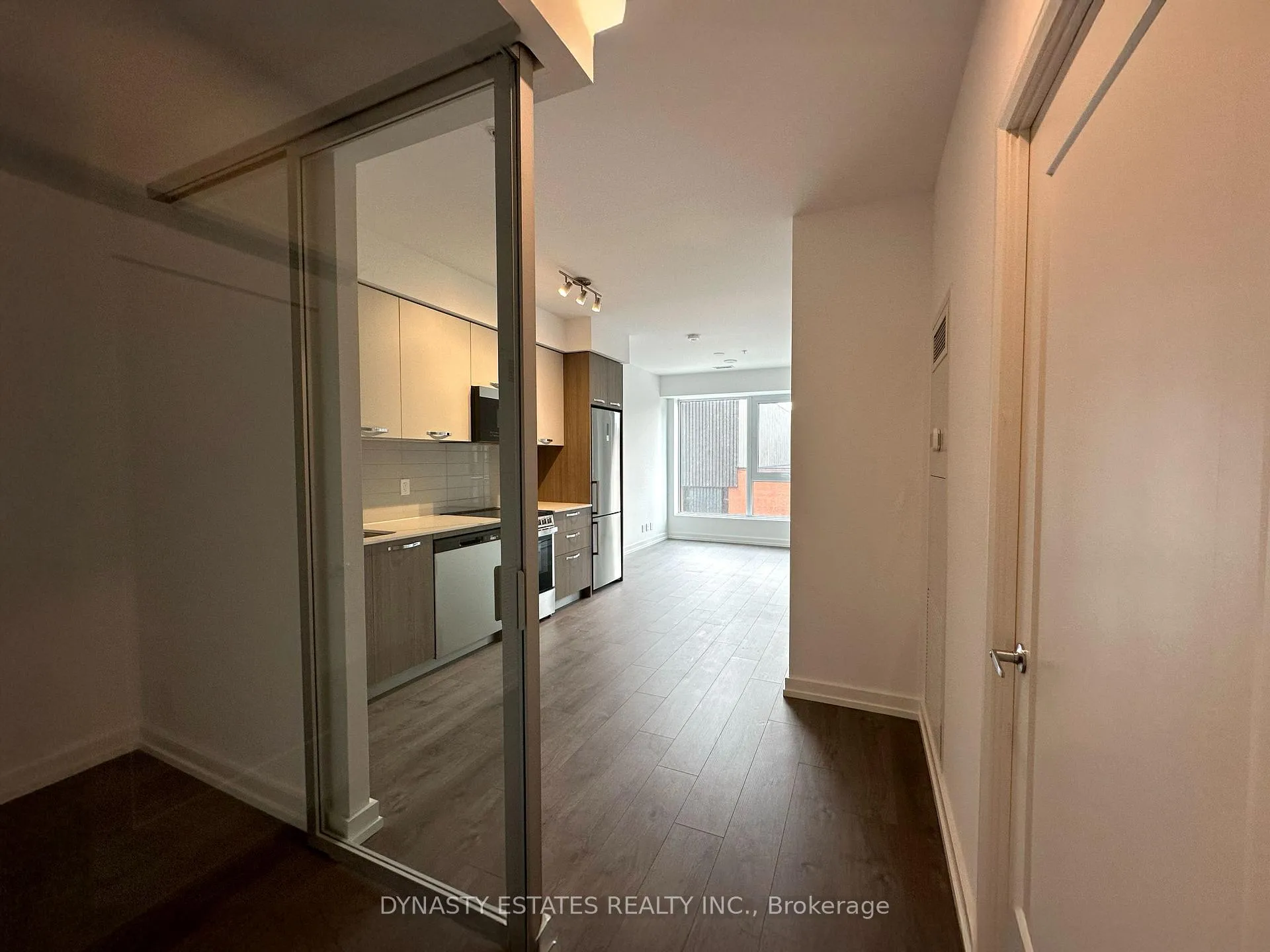 Photo 5 of Unit 411, 75 James Street S, Hamilton, Corktown — HOMEH