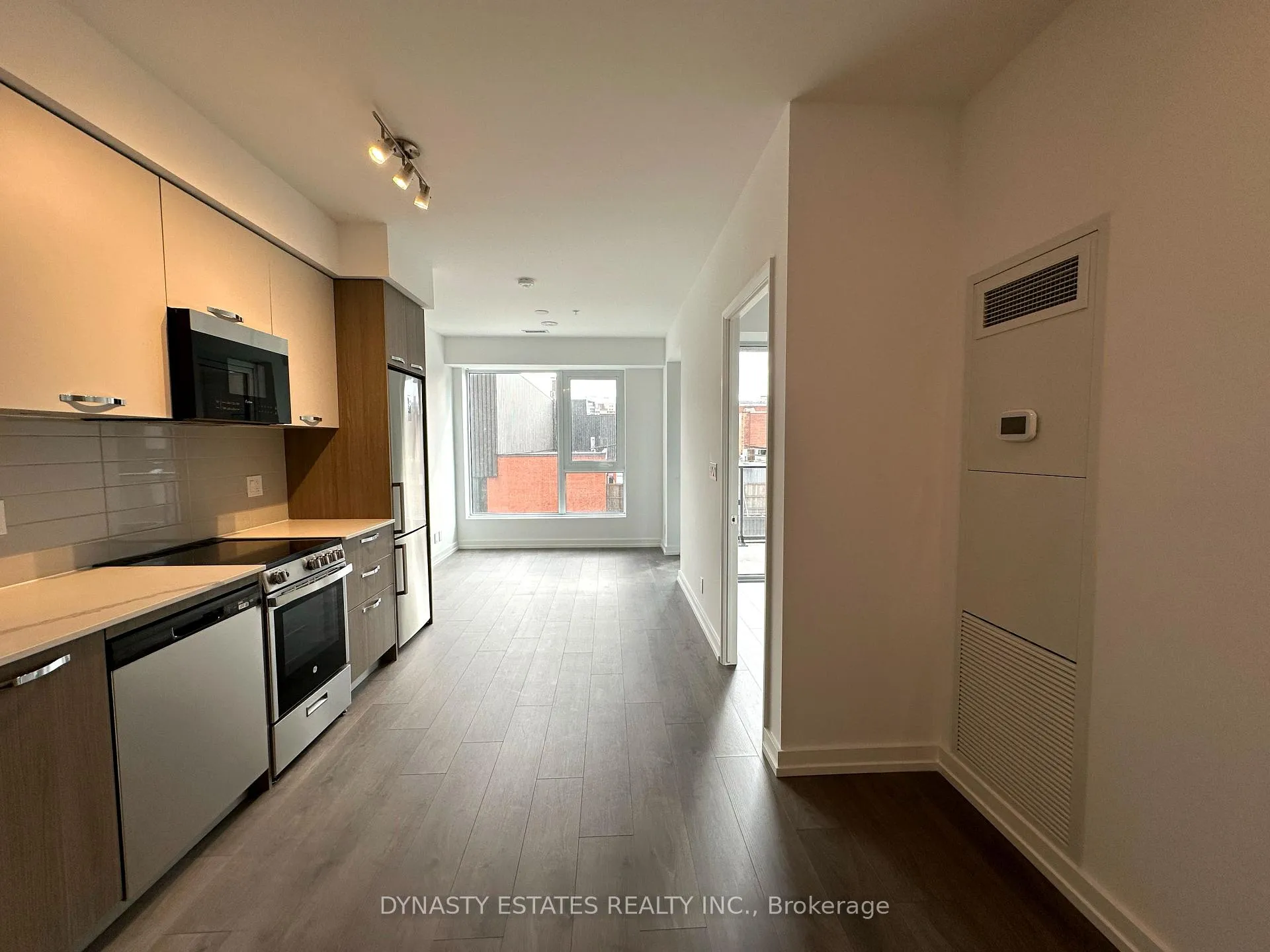 Photo 8 of Unit 411, 75 James Street S, Hamilton, Corktown — HOMEH