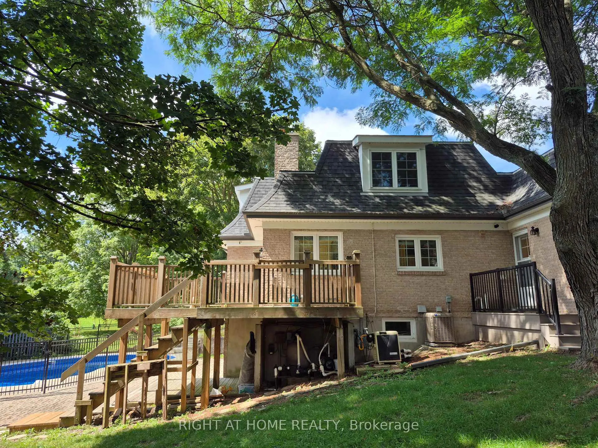 Photo 50 of 21 Post Horn Place, Waterloo, Beechwood — HOMEH