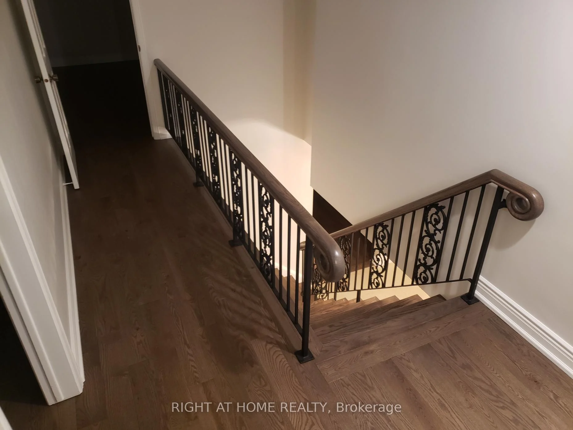 Photo 39 of 21 Post Horn Place, Waterloo, Beechwood — HOMEH