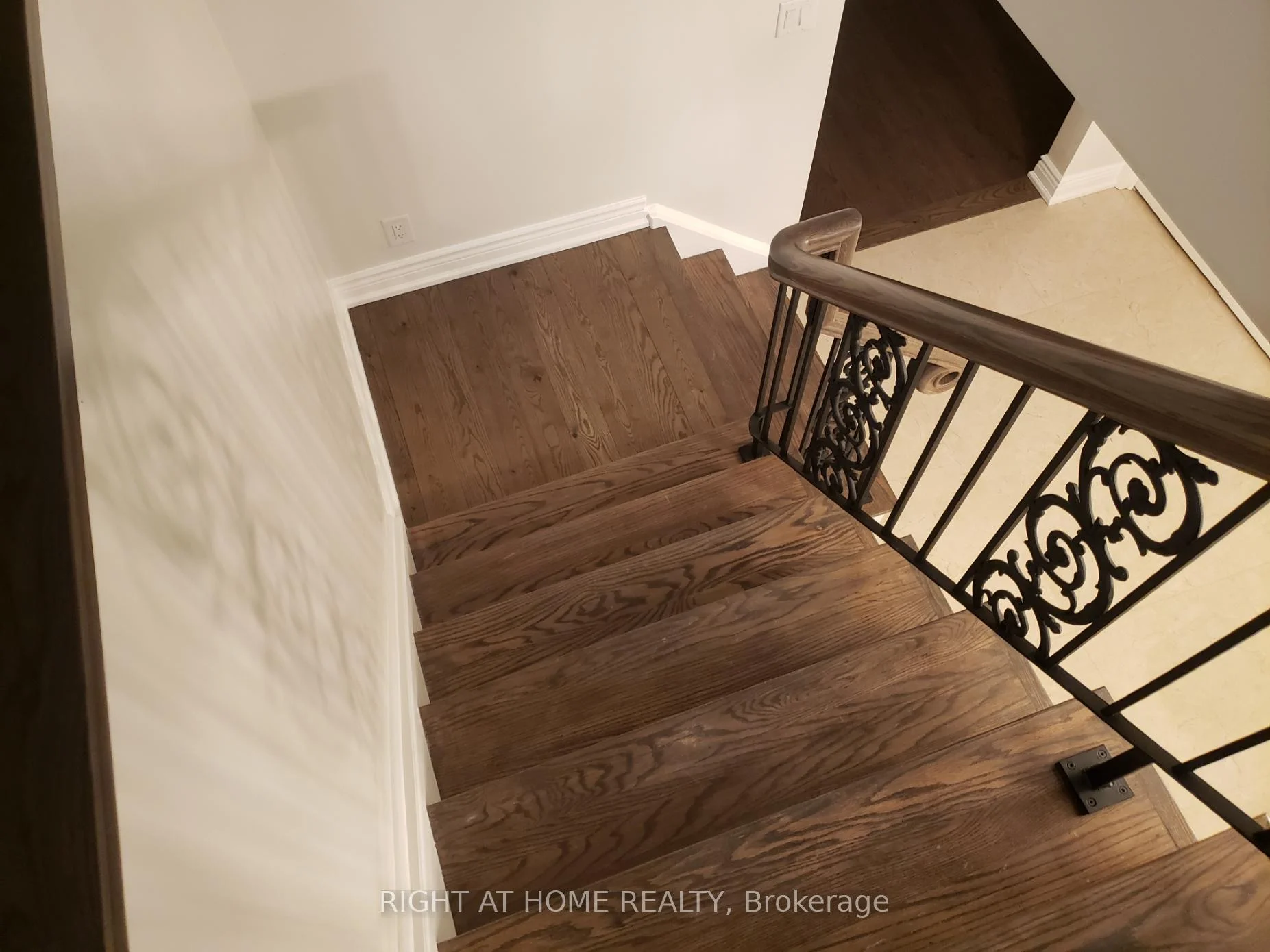 Photo 41 of 21 Post Horn Place, Waterloo, Beechwood — HOMEH