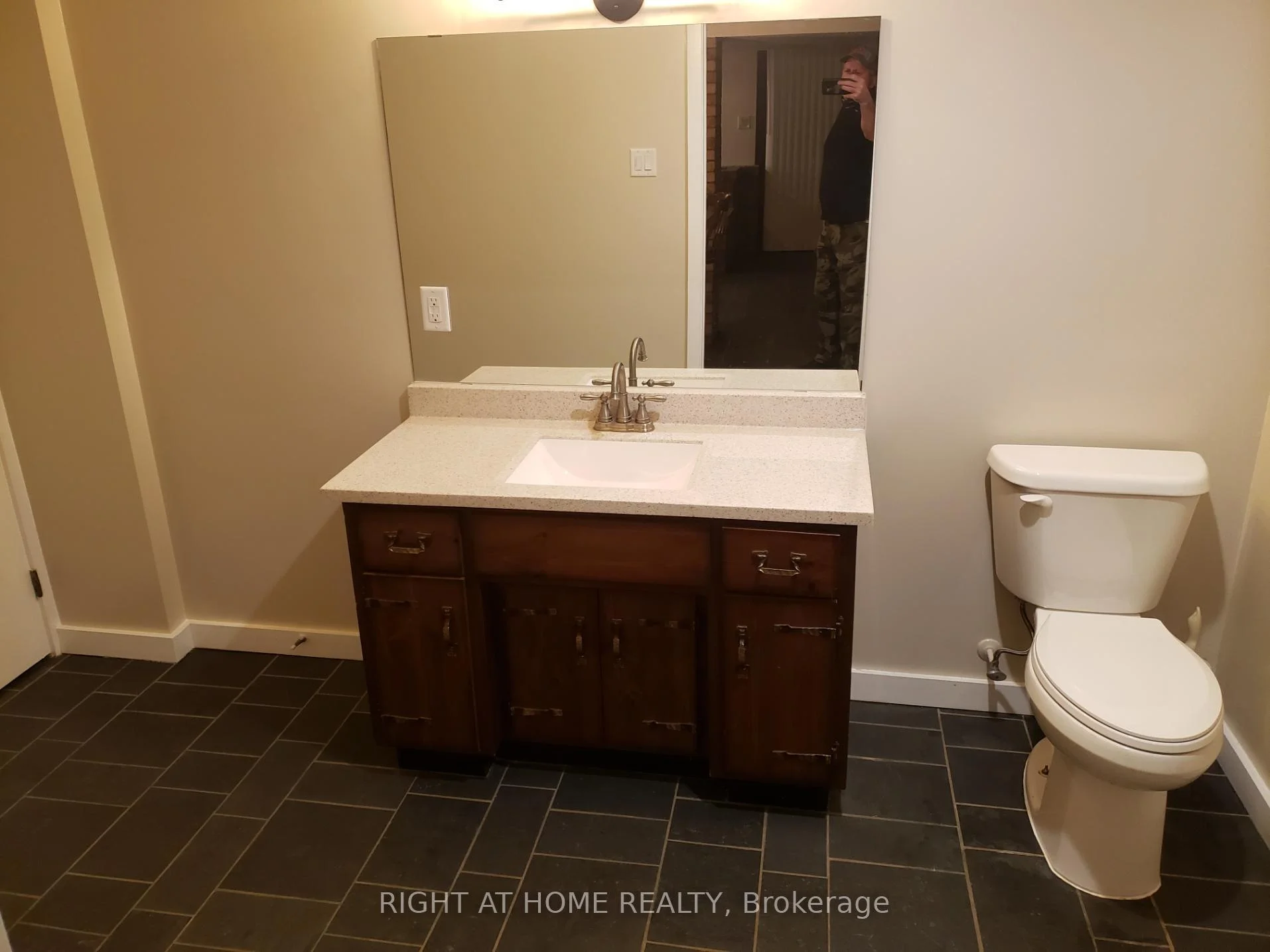 Photo 49 of 21 Post Horn Place, Waterloo, Beechwood — HOMEH