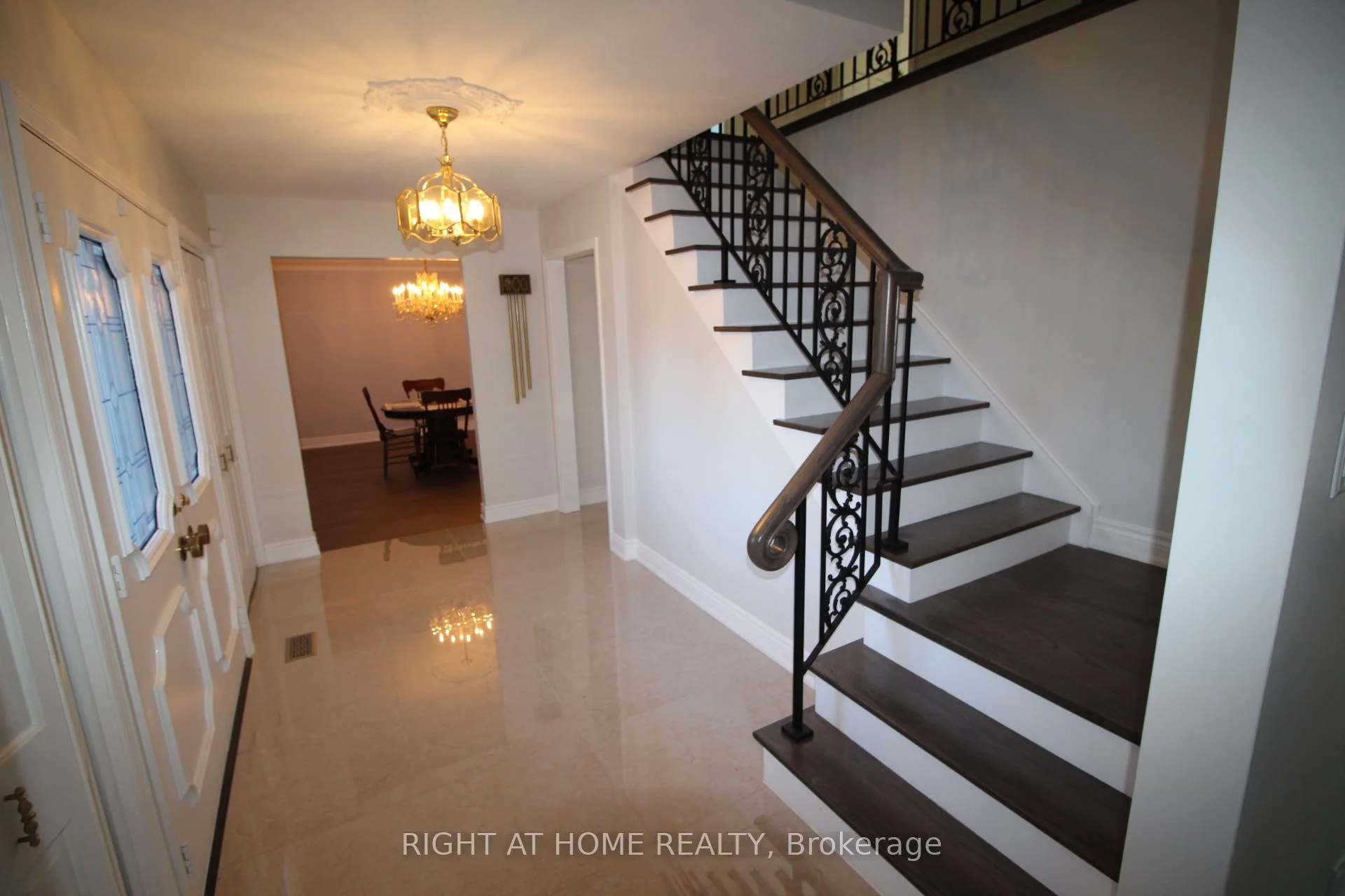 Photo 51 of 21 Post Horn Place, Waterloo, Beechwood — HOMEH
