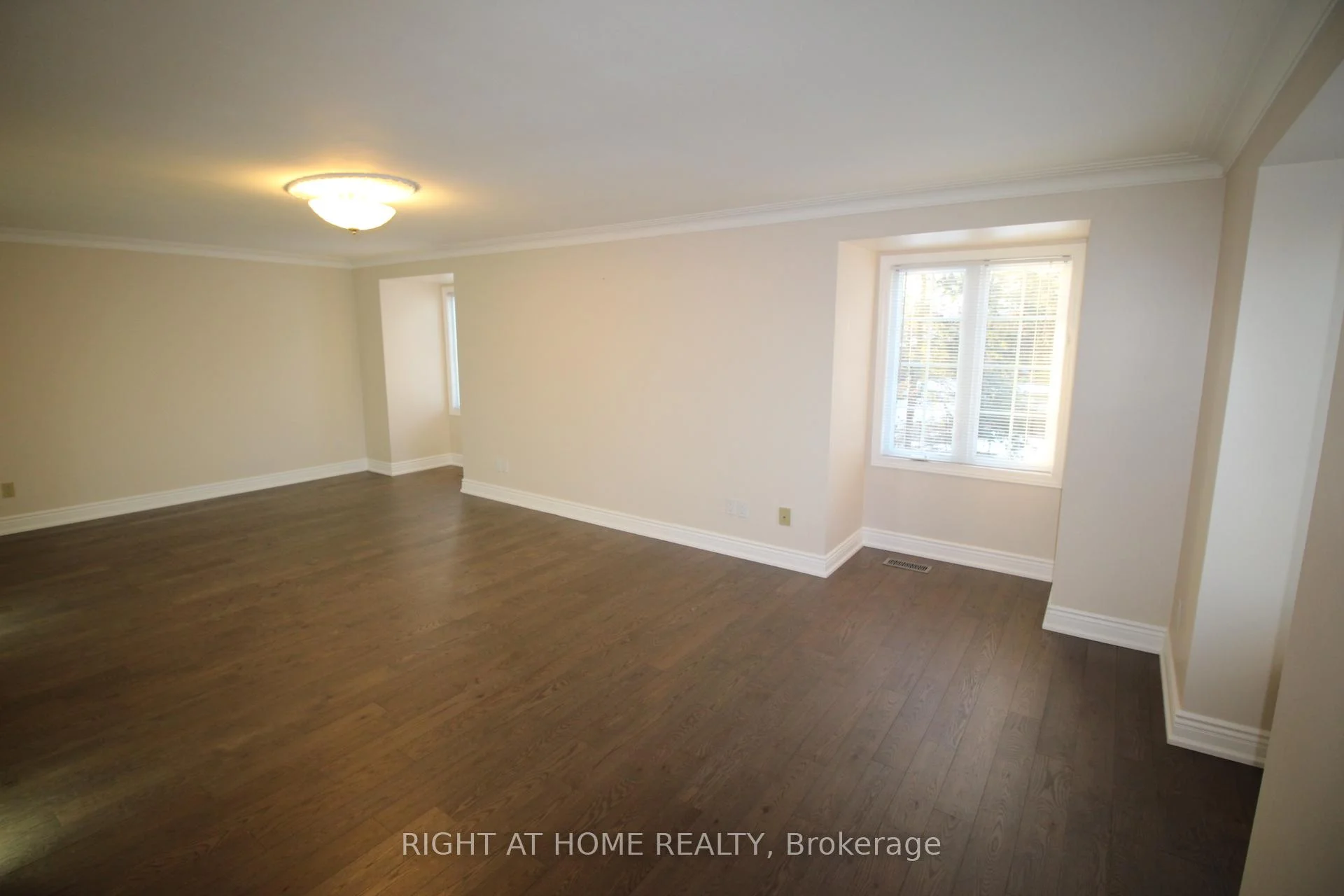 Photo 56 of 21 Post Horn Place, Waterloo, Beechwood — HOMEH
