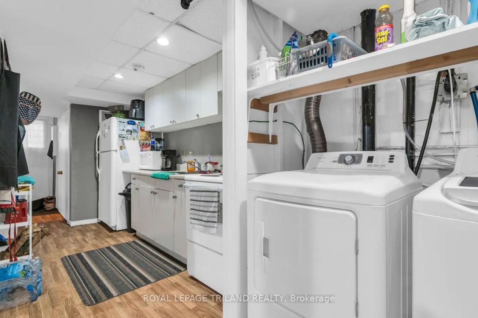 Photo 4 of Unit B, 197A Cedarvale Crescent, Waterloo — HOMEH