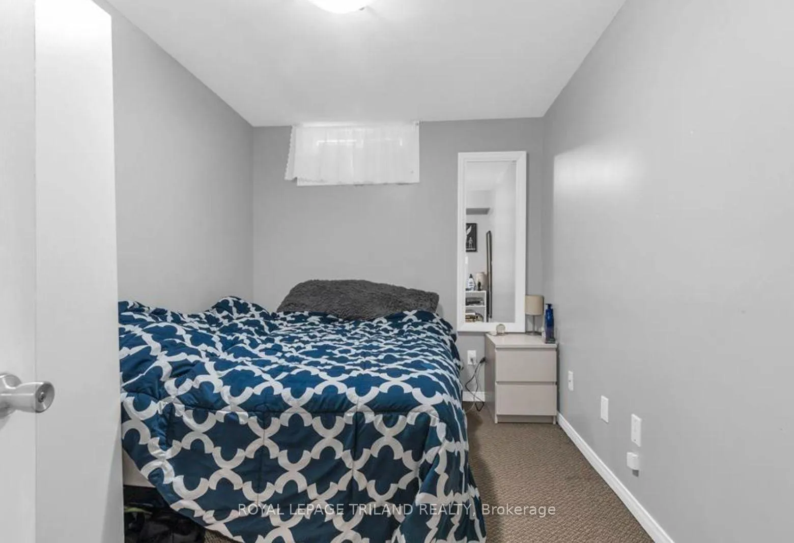 Photo 5 of Unit B, 197A Cedarvale Crescent, Waterloo — HOMEH