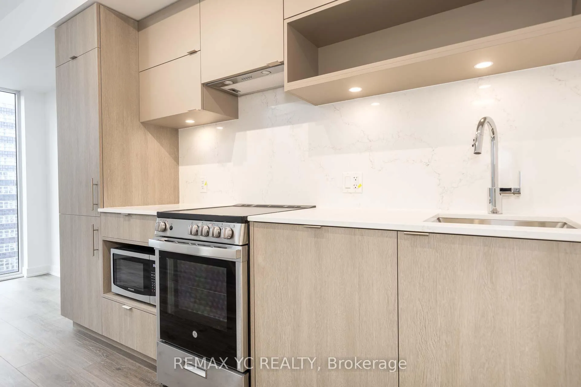 Photo 7 of Unit 3301, 100 Queen Street E, Toronto, Church-Yonge Corridor — HOMEH
