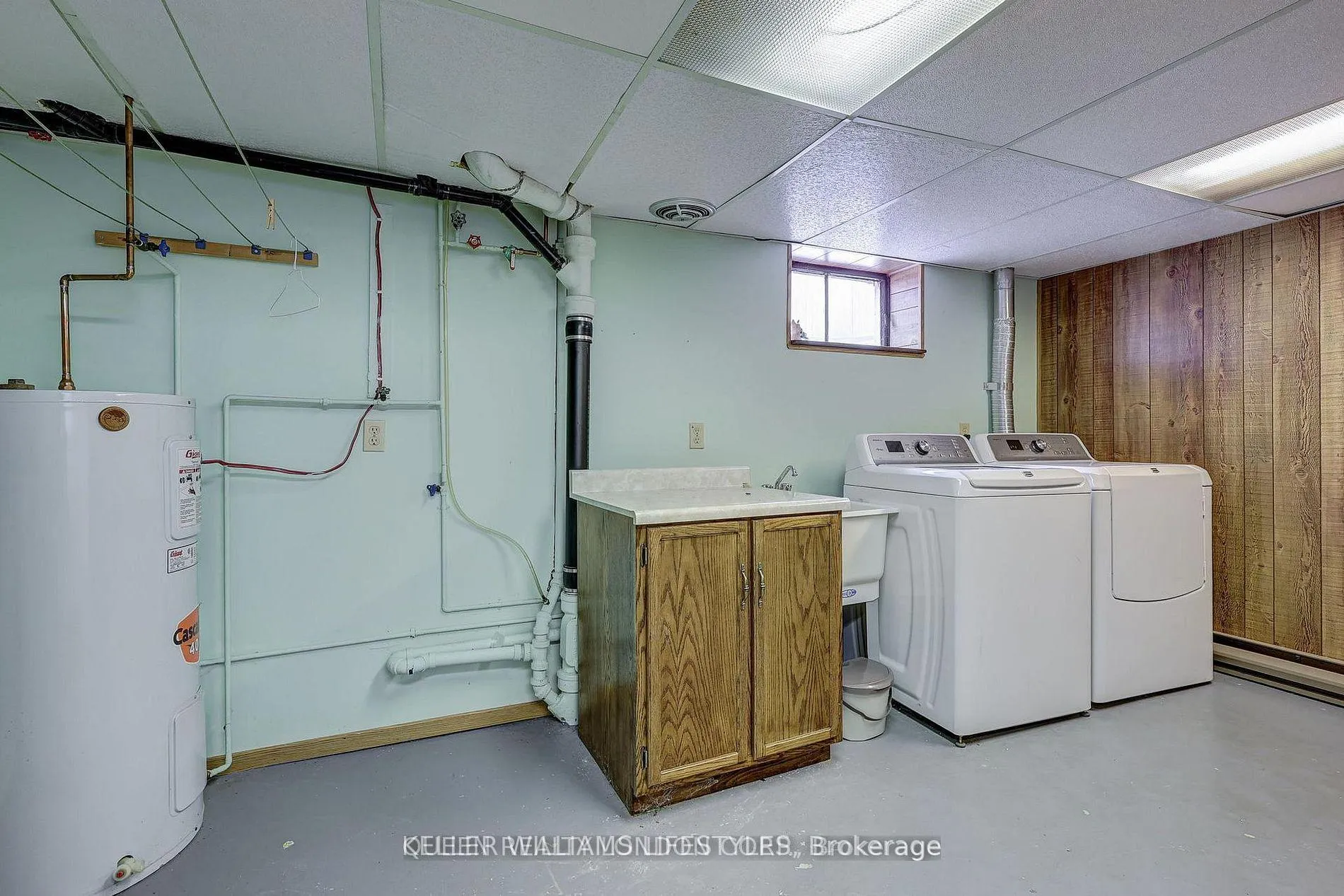 Photo 11 of 35 Thorncrest Crescent, London, South D — HOMEH