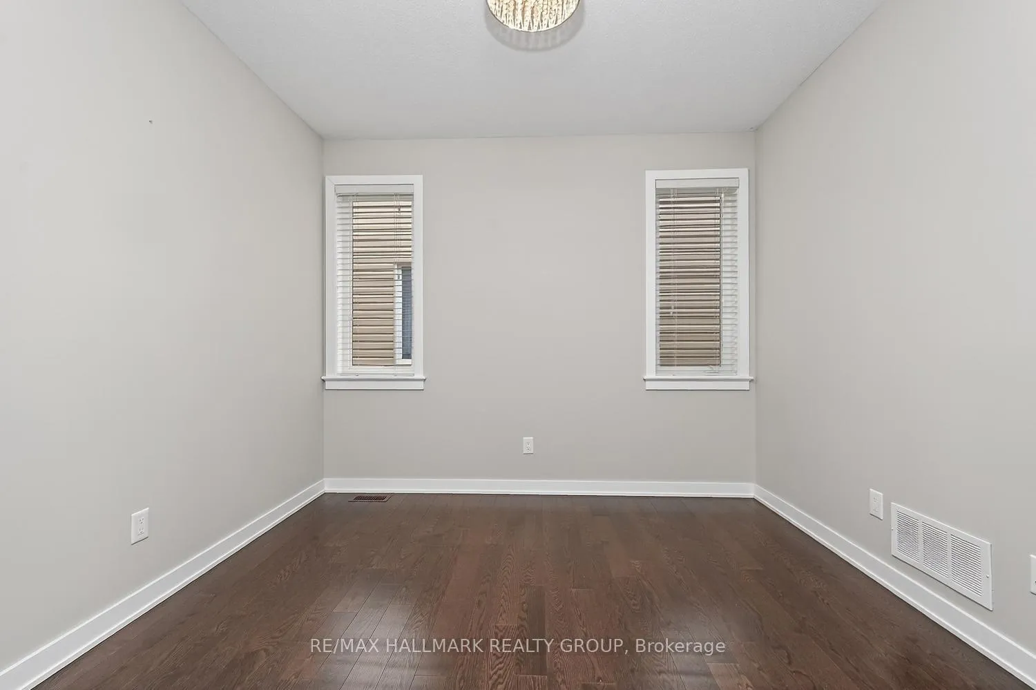 Photo 18 of 339 Andalusian Crescent, Ottawa, Kanata - Emerald Meadows/Trailwest — HOMEH