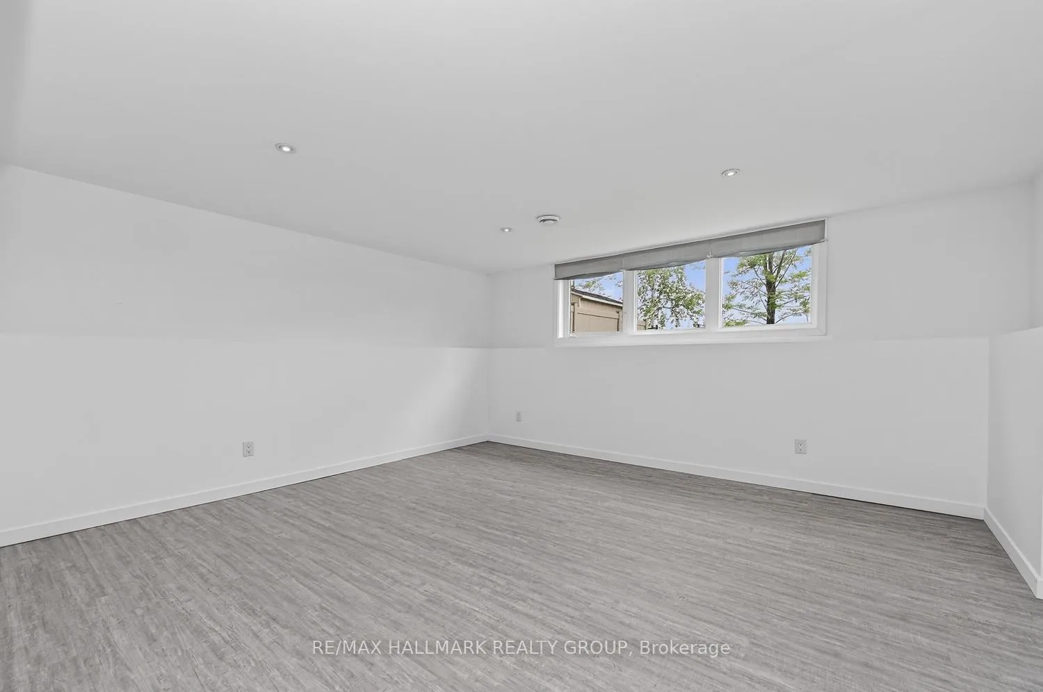 Photo 38 of 339 Andalusian Crescent, Ottawa, Kanata - Emerald Meadows/Trailwest — HOMEH